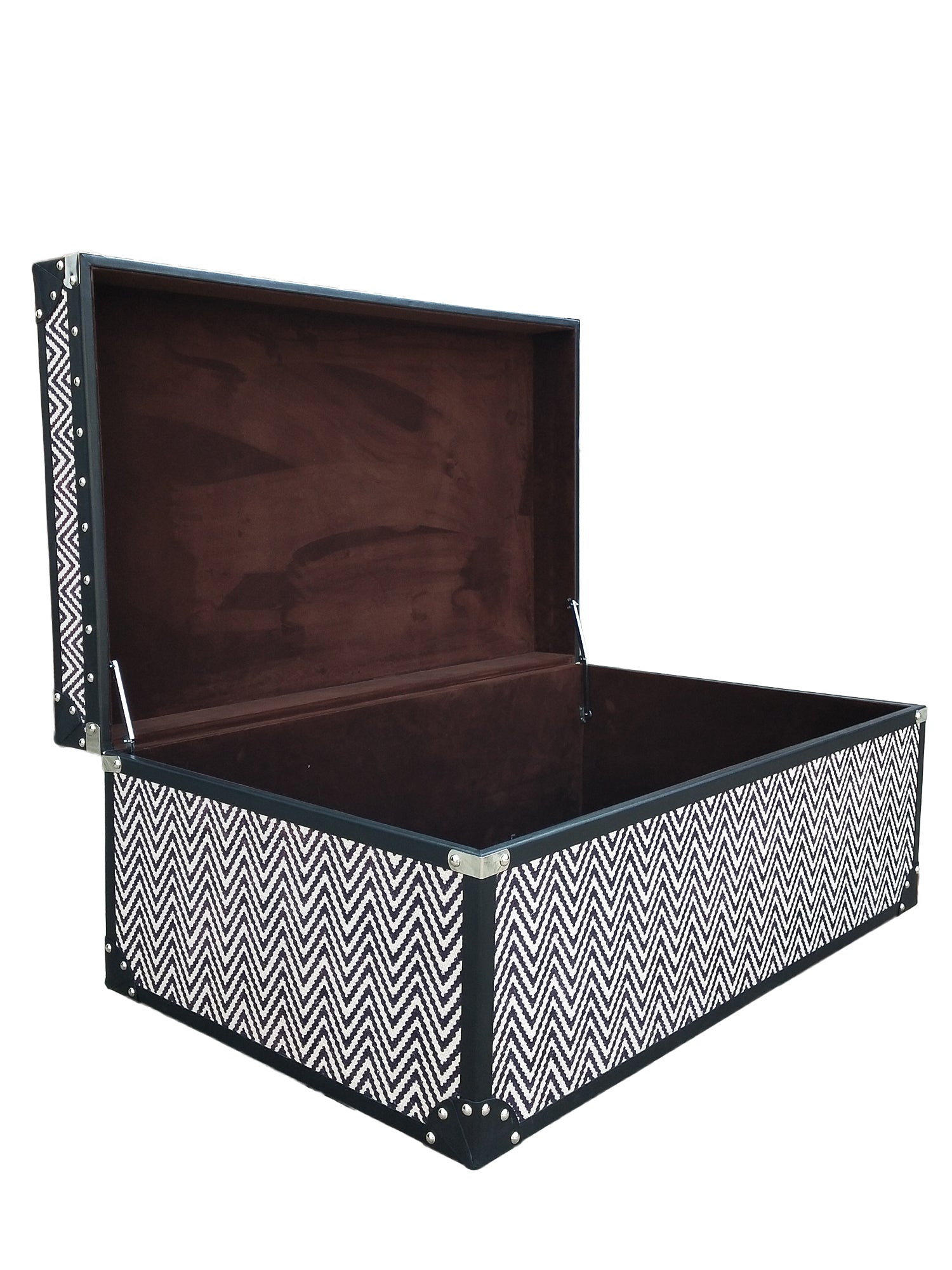 Zigzag handcrafted kilim storage trunk — Art Avenue