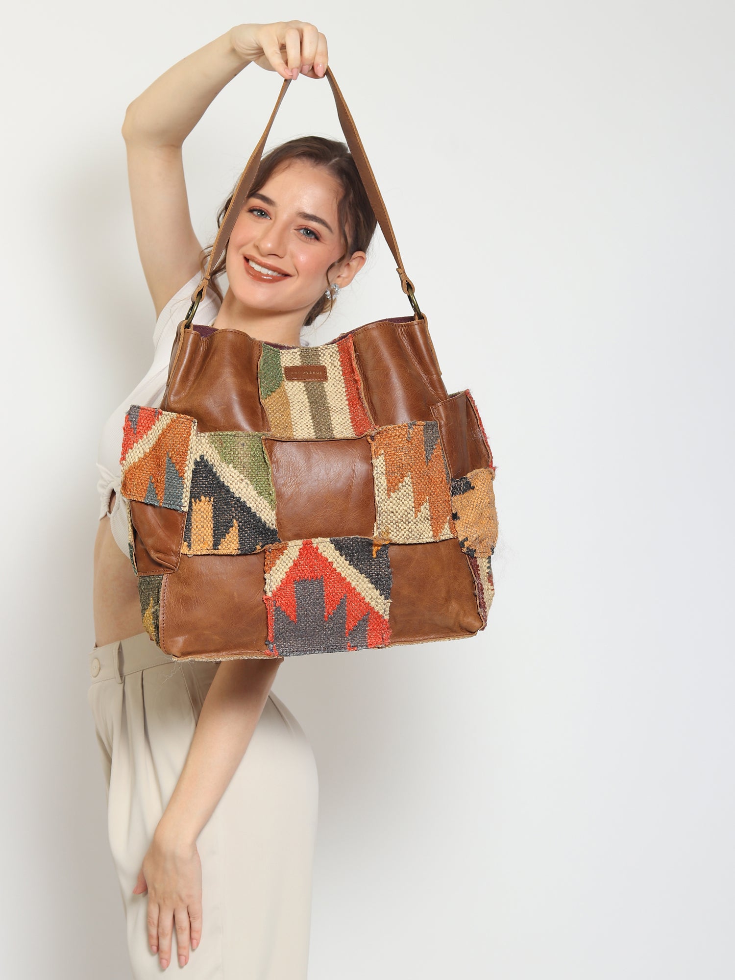 Behoove patchwork handbag second view — Art Avenue