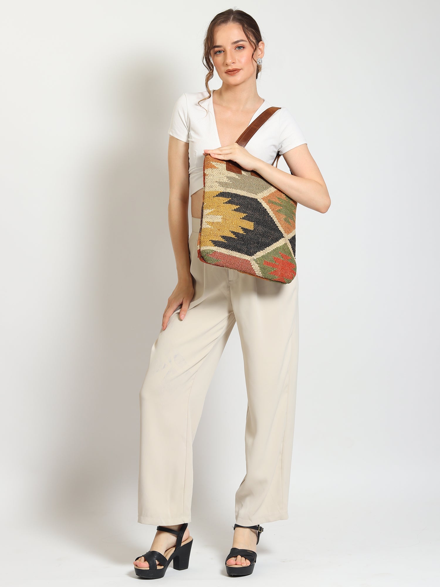 Camelia kilim and leather handbag — Art Avenue