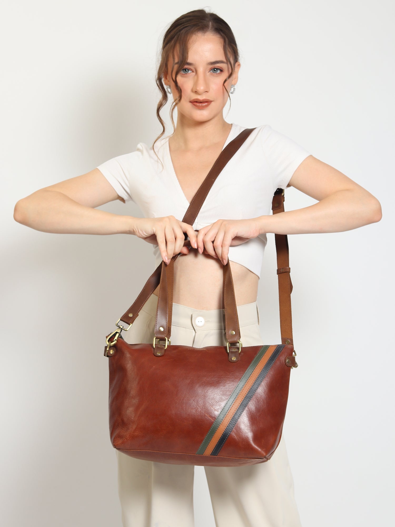 Surrane tote bag side view — Art Avenue