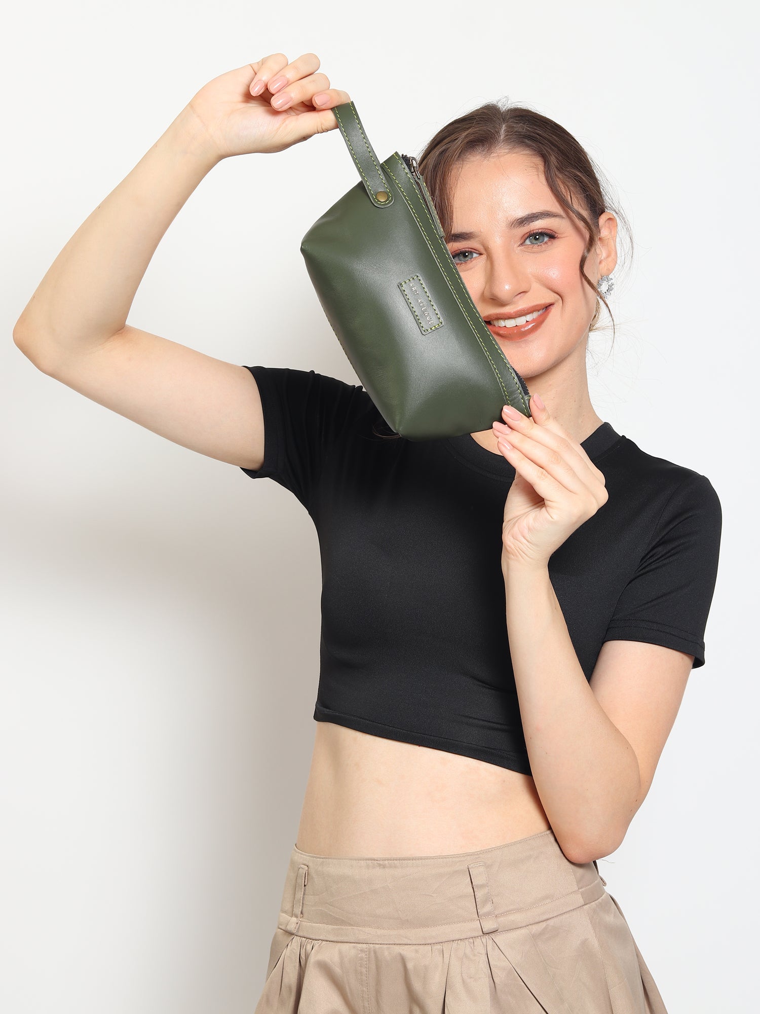 Flisk leather pouch — Art Avenue