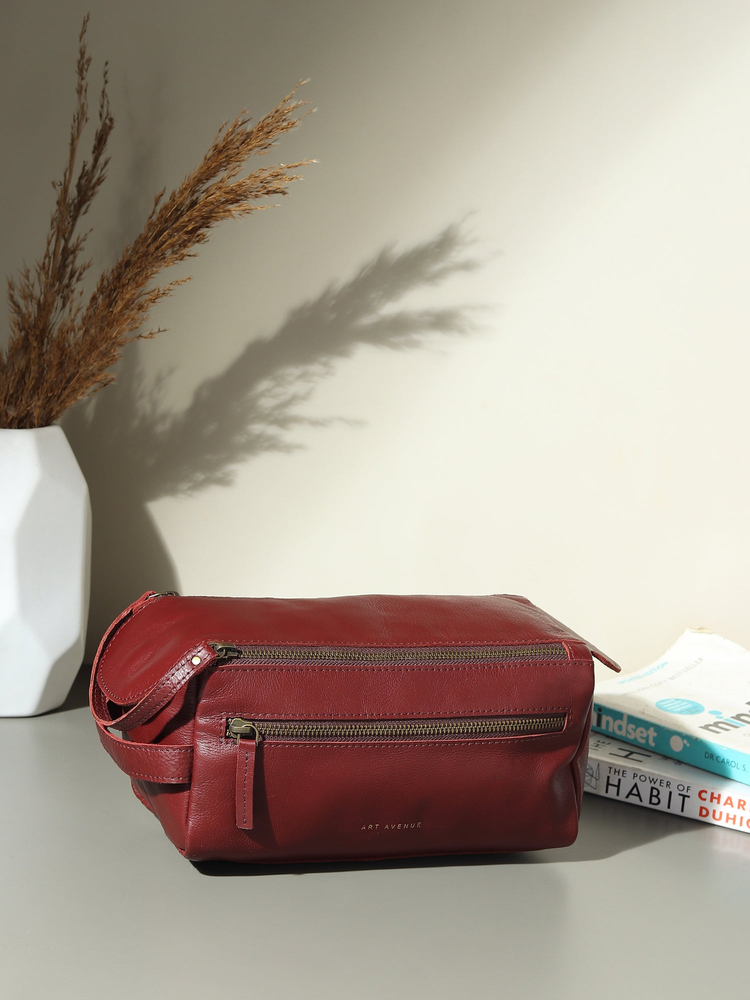 Rosary leather box bag hardware detail — Art Avenue