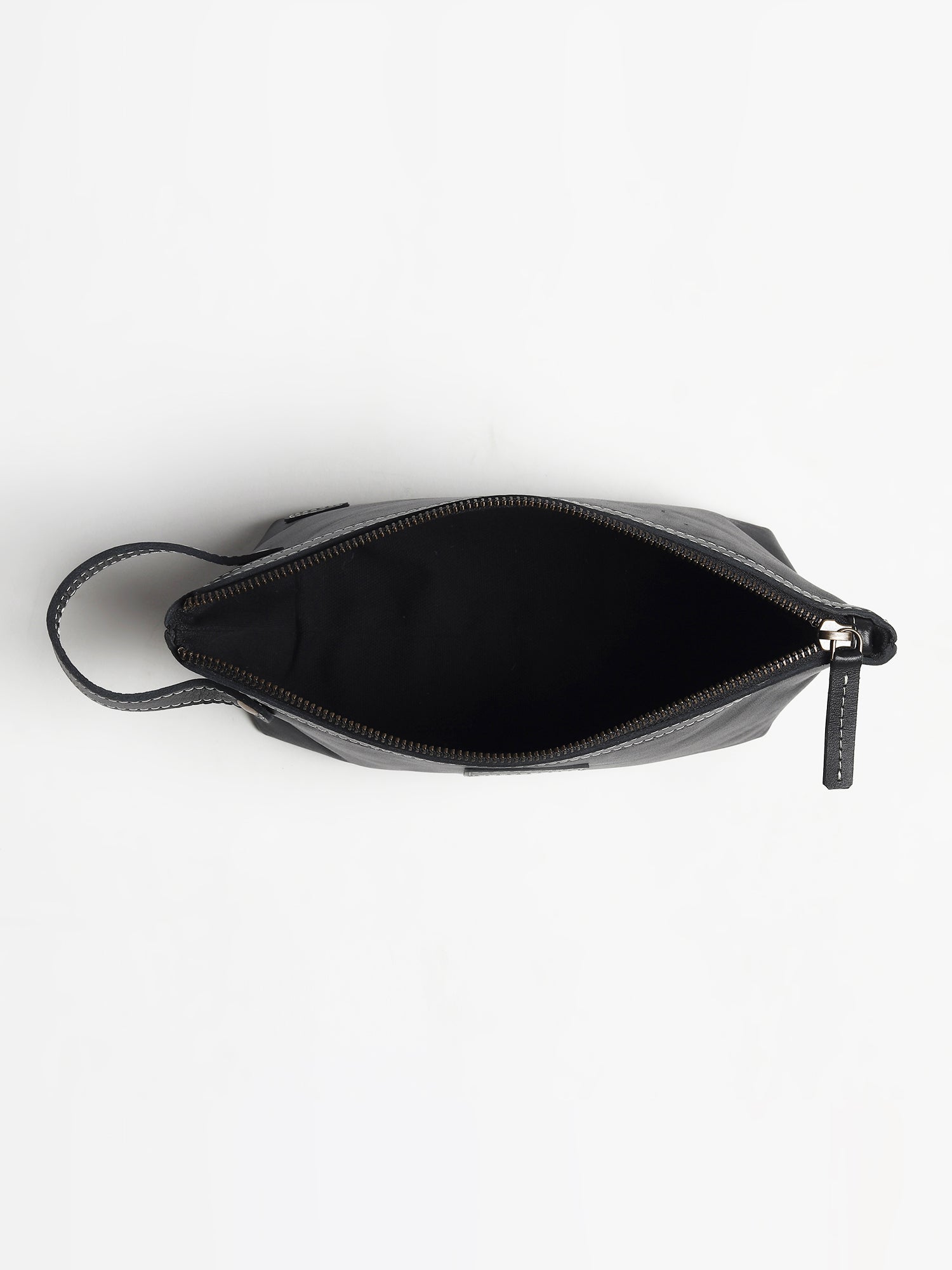 Flisk leather pouch hardware detail — Art Avenue
