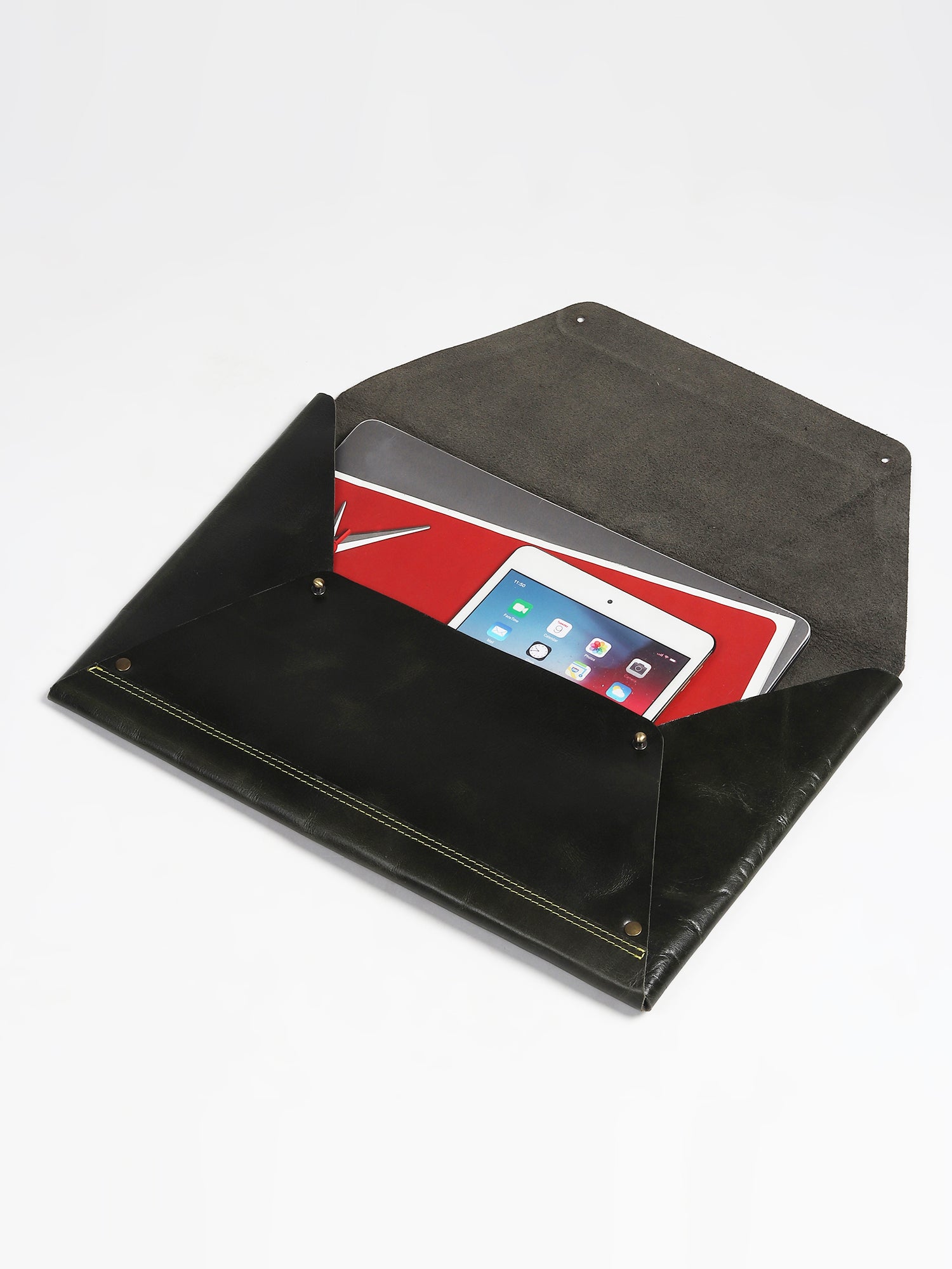 Harvey leather laptop sleeve, close-up — Art Avenue