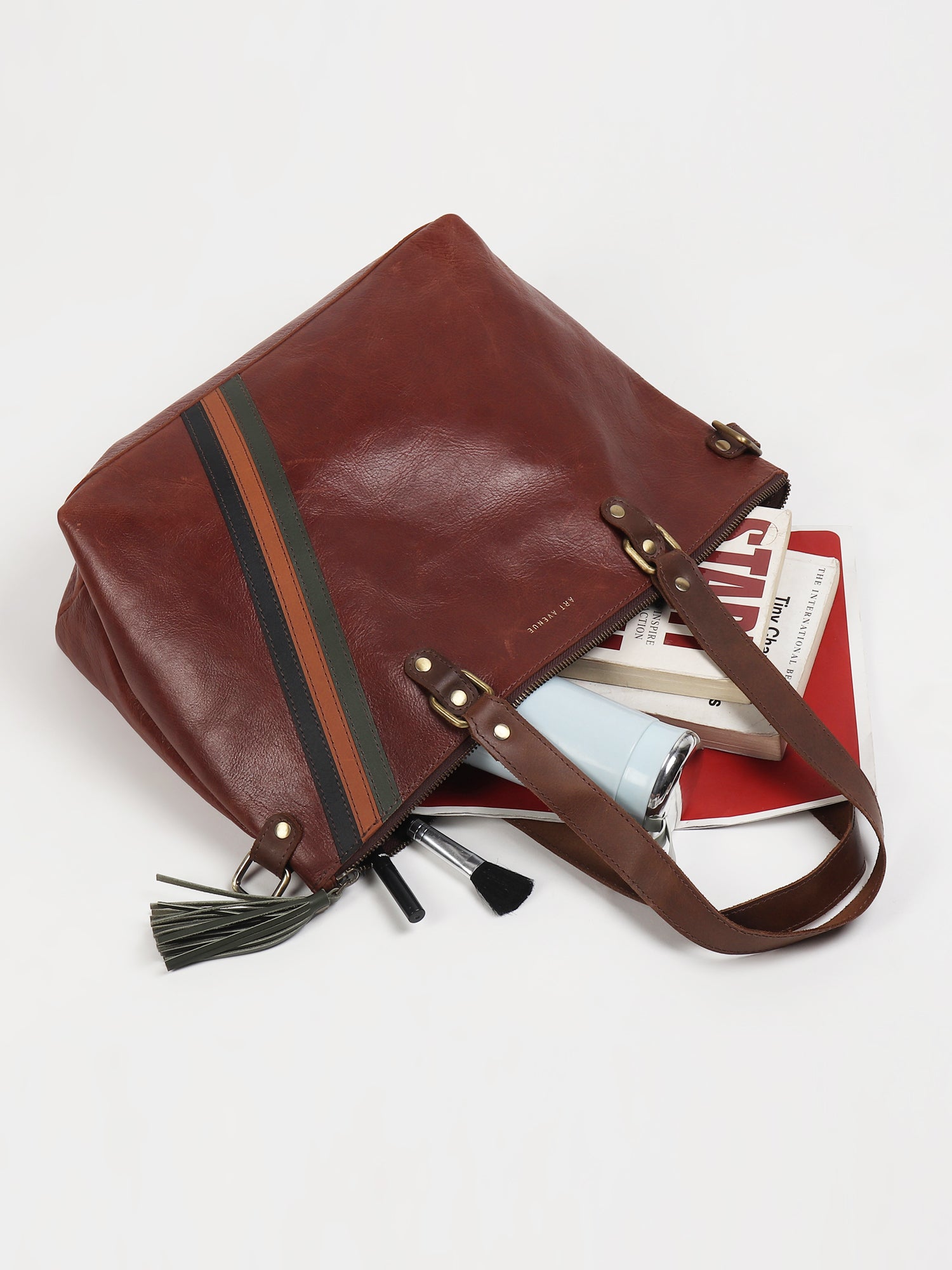 Surrane tote bag, close-up — Art Avenue