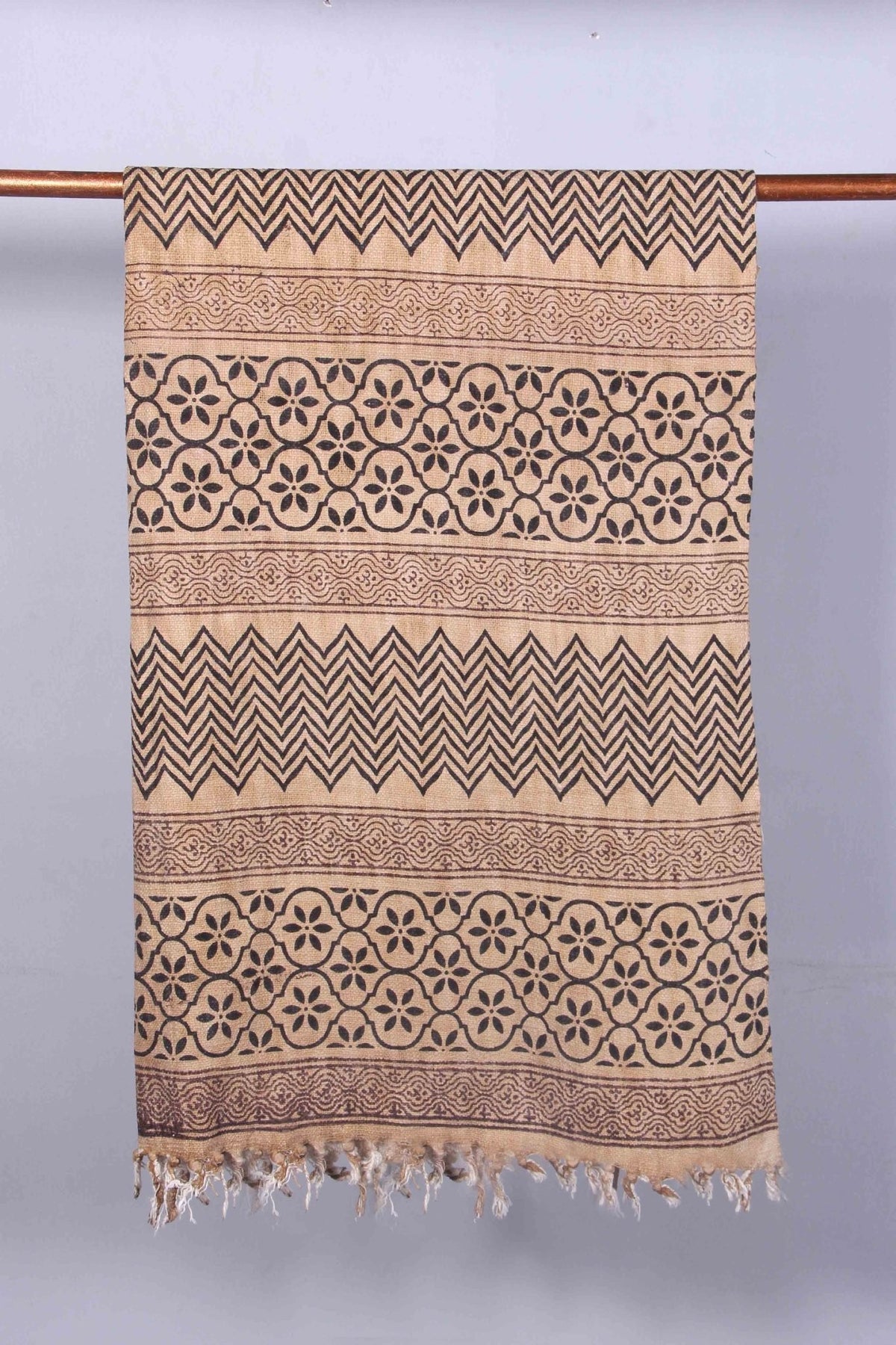 TEND - THROWS - ART AVENUE