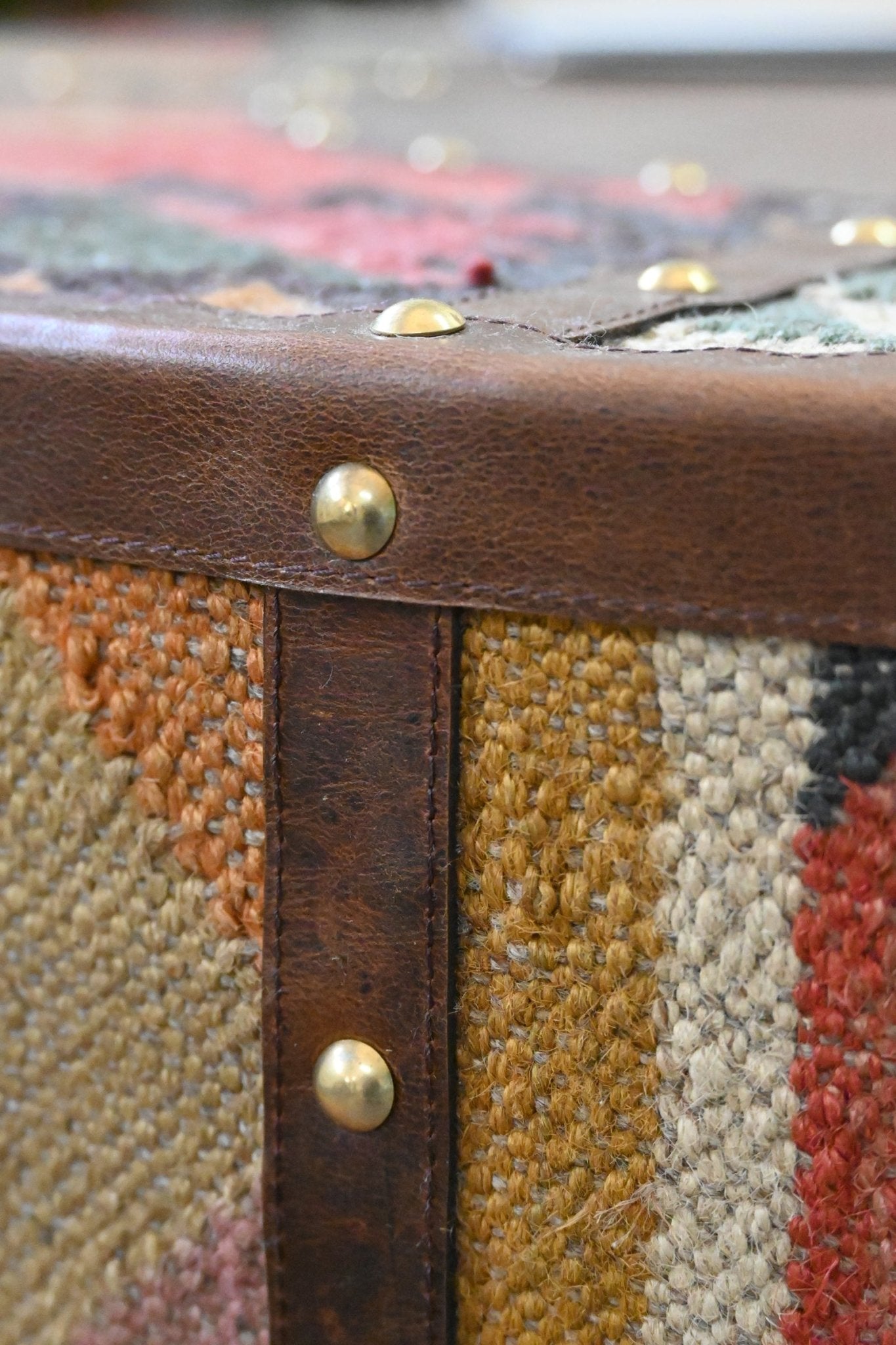 GOROUND COFFEE TABLE - KILIM AND LEATHER - ART AVENUE
