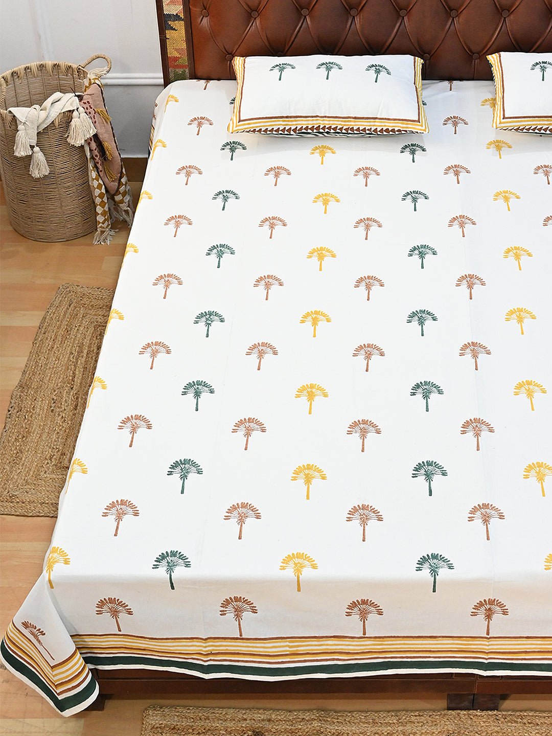 PALM TREE COTTON PRINTED DOUBLE BEDSHEET WITH PILLOW - ART AVENUE