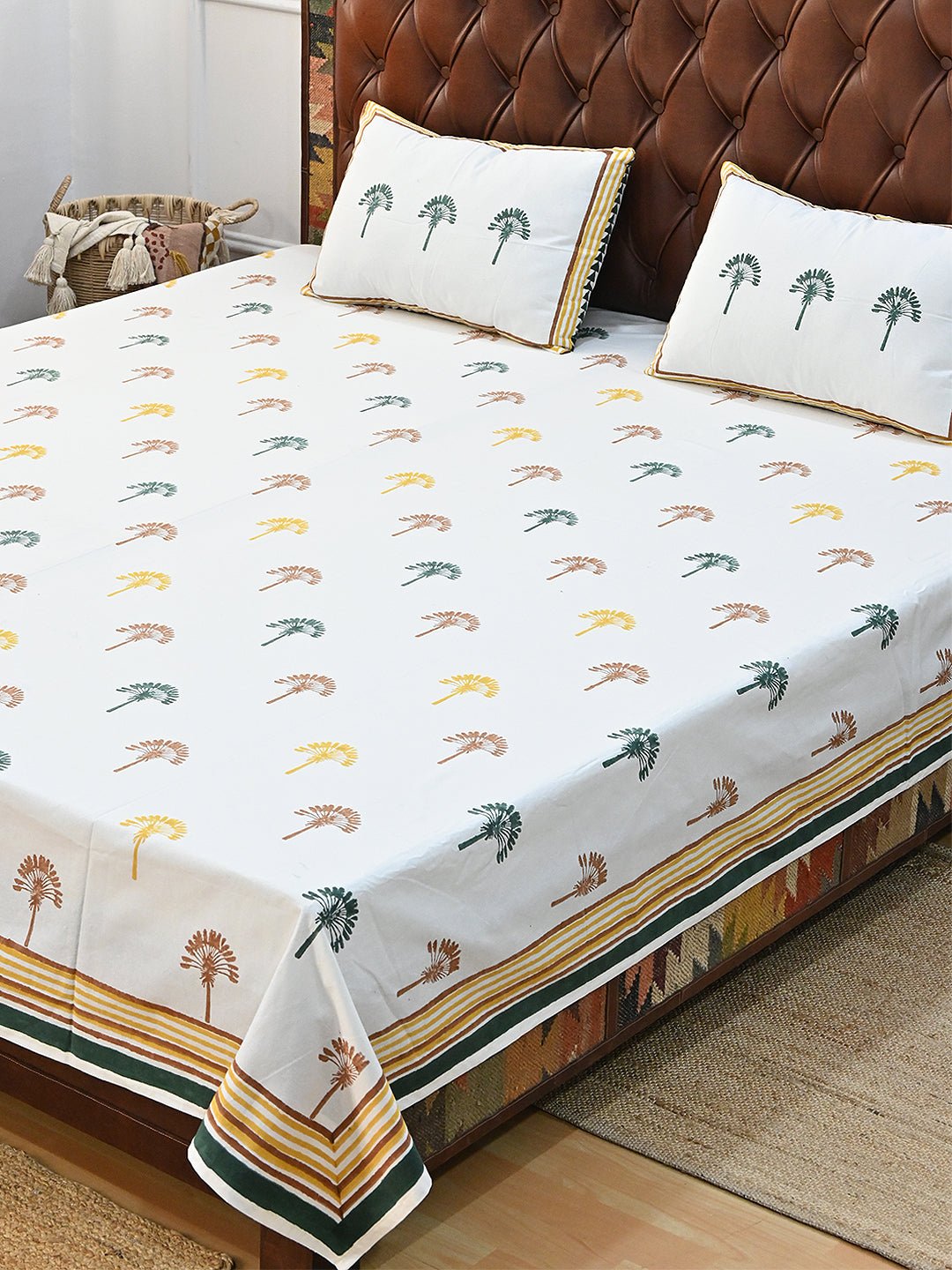 PALM TREE COTTON PRINTED DOUBLE BEDSHEET WITH PILLOW - ART AVENUE