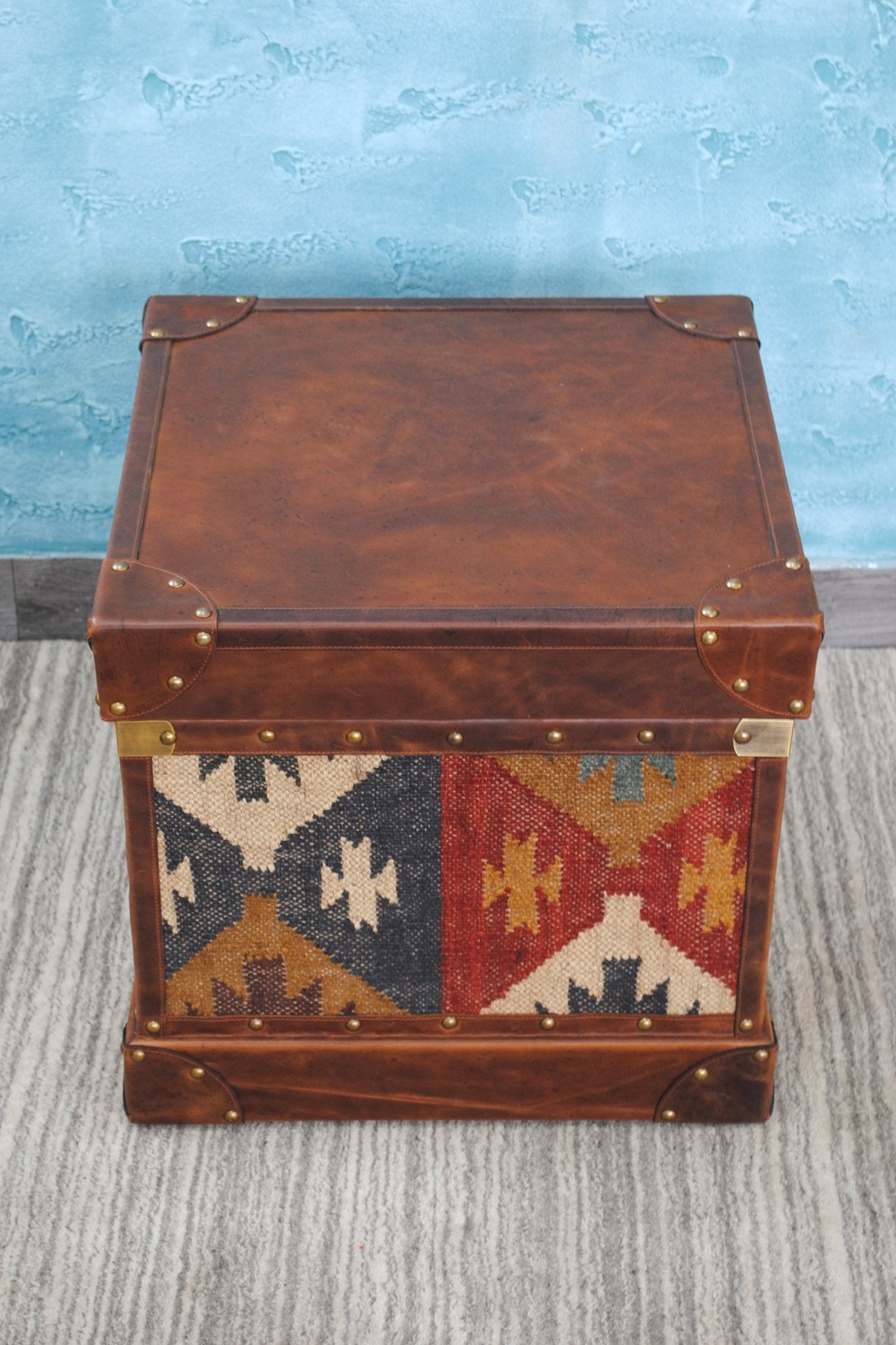 ZENIA - TRUNK - ART AVENUE