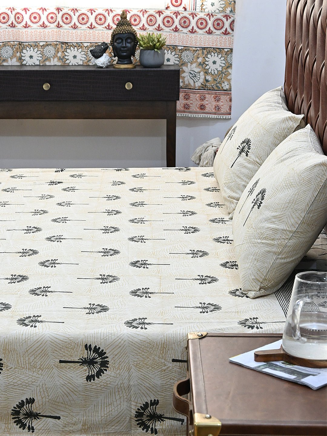 BLACK PALM TREE COTTON PRINTED DOUBLE BEDSHEET WITH PILLOW - ART AVENUE
