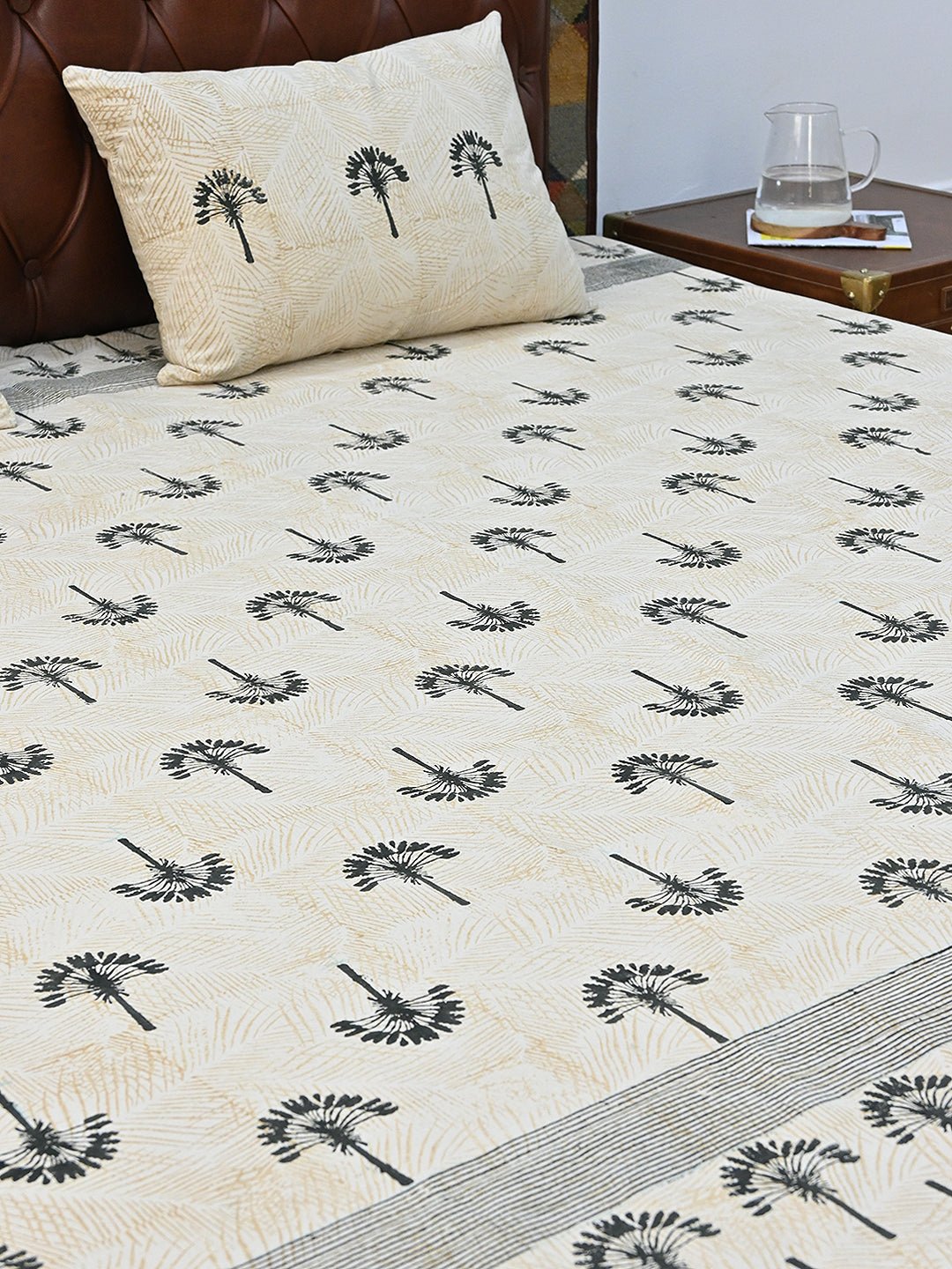 BLACK PALM TREE COTTON PRINTED DOUBLE BEDSHEET WITH PILLOW - ART AVENUE