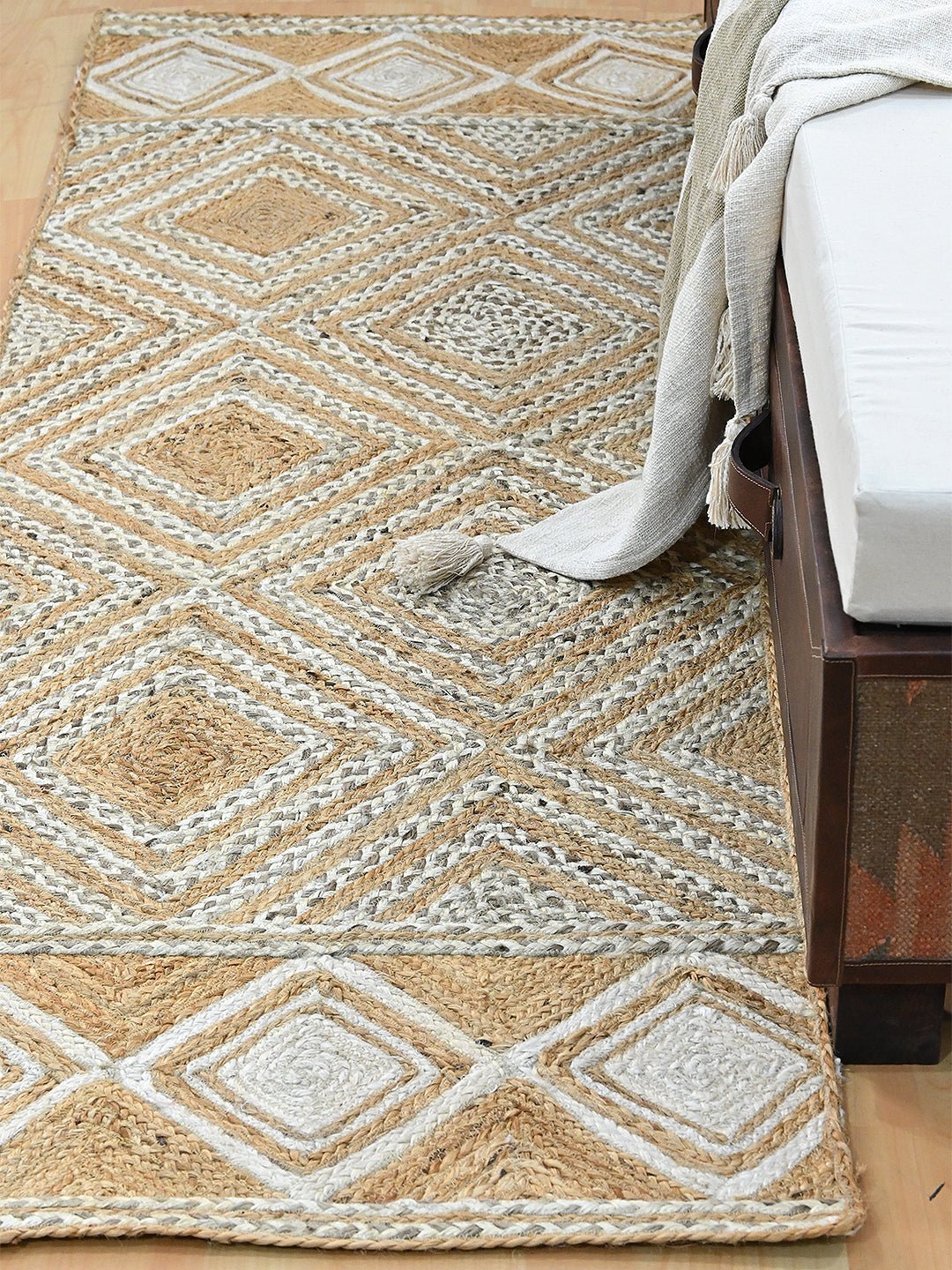 BERRY- BRAIDED FLOOR RUNNER - ART AVENUE
