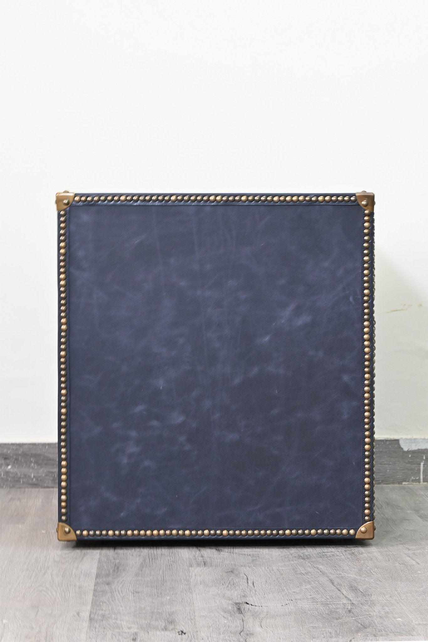 AMY - CHEST OF DRAWERS - LEATHER - ART AVENUE