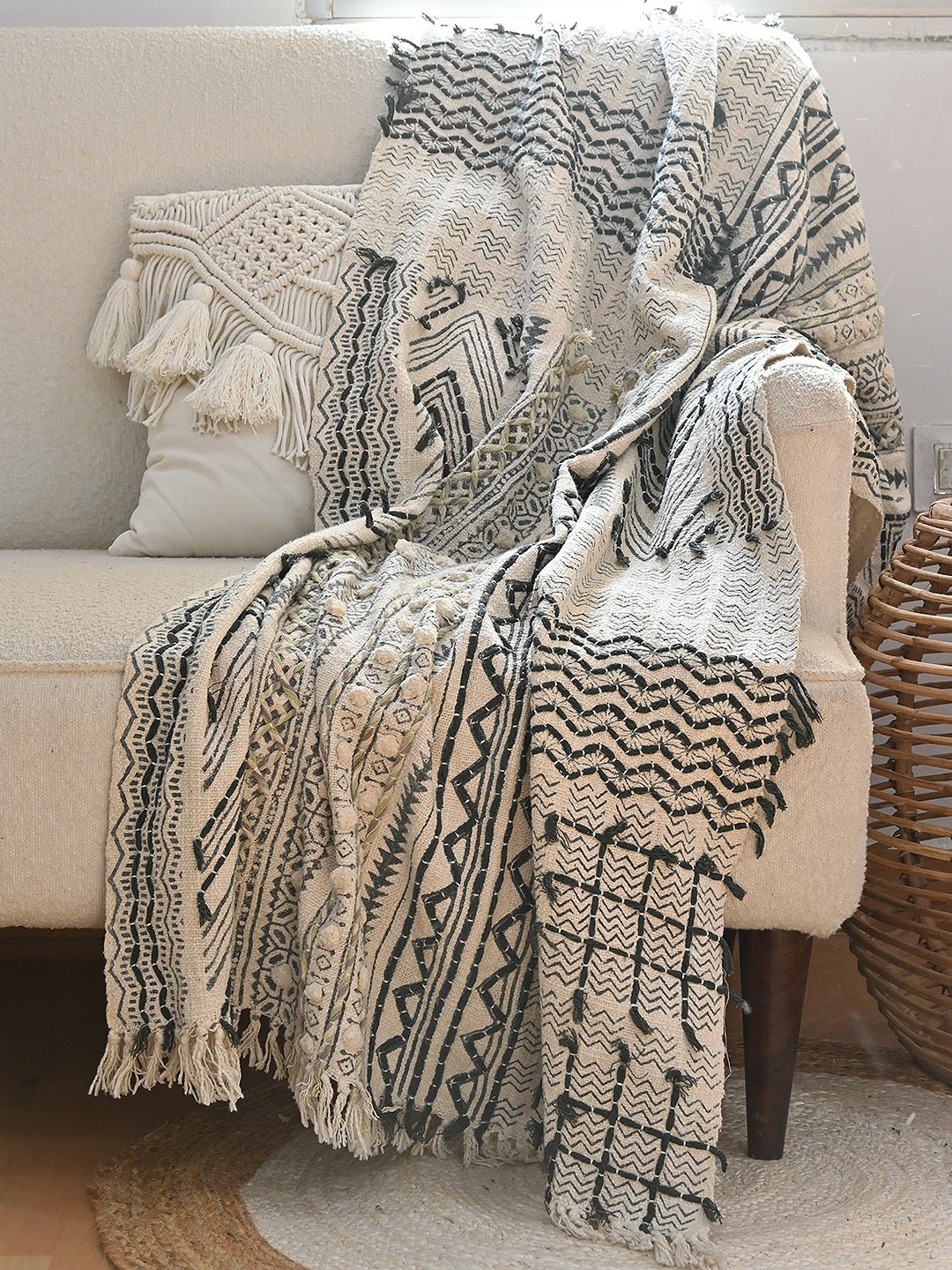 PATCH CHEVRON - BLOCK PRINTED THROW - ART AVENUE