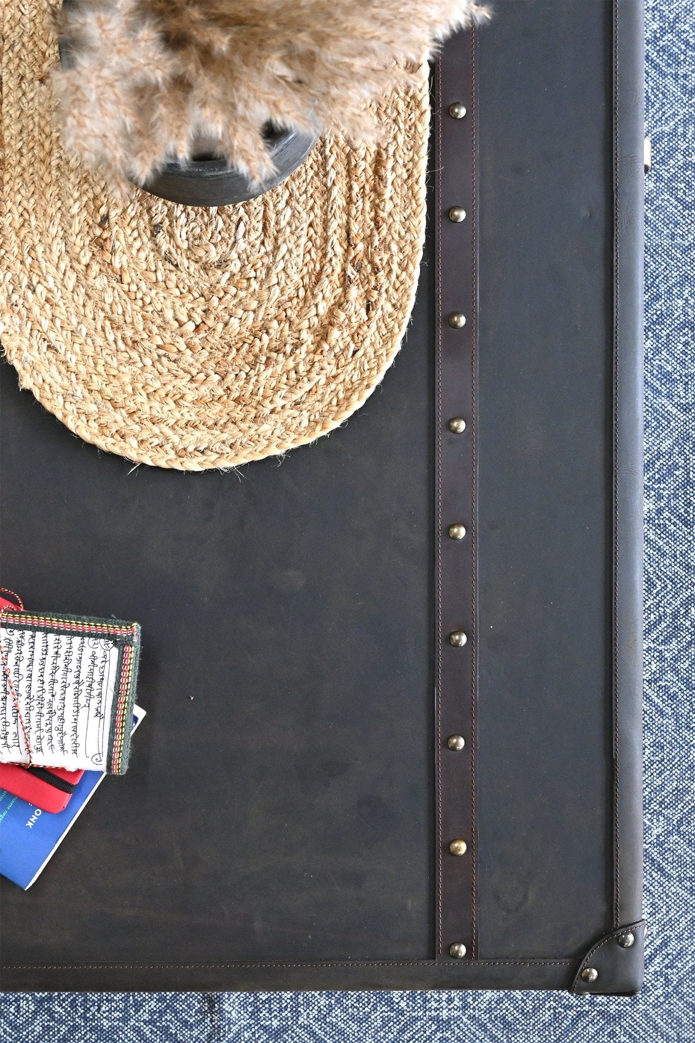BYGONE COFFEE TABLE IN LEATHER WITH TWO DRAWERS - ART AVENUE