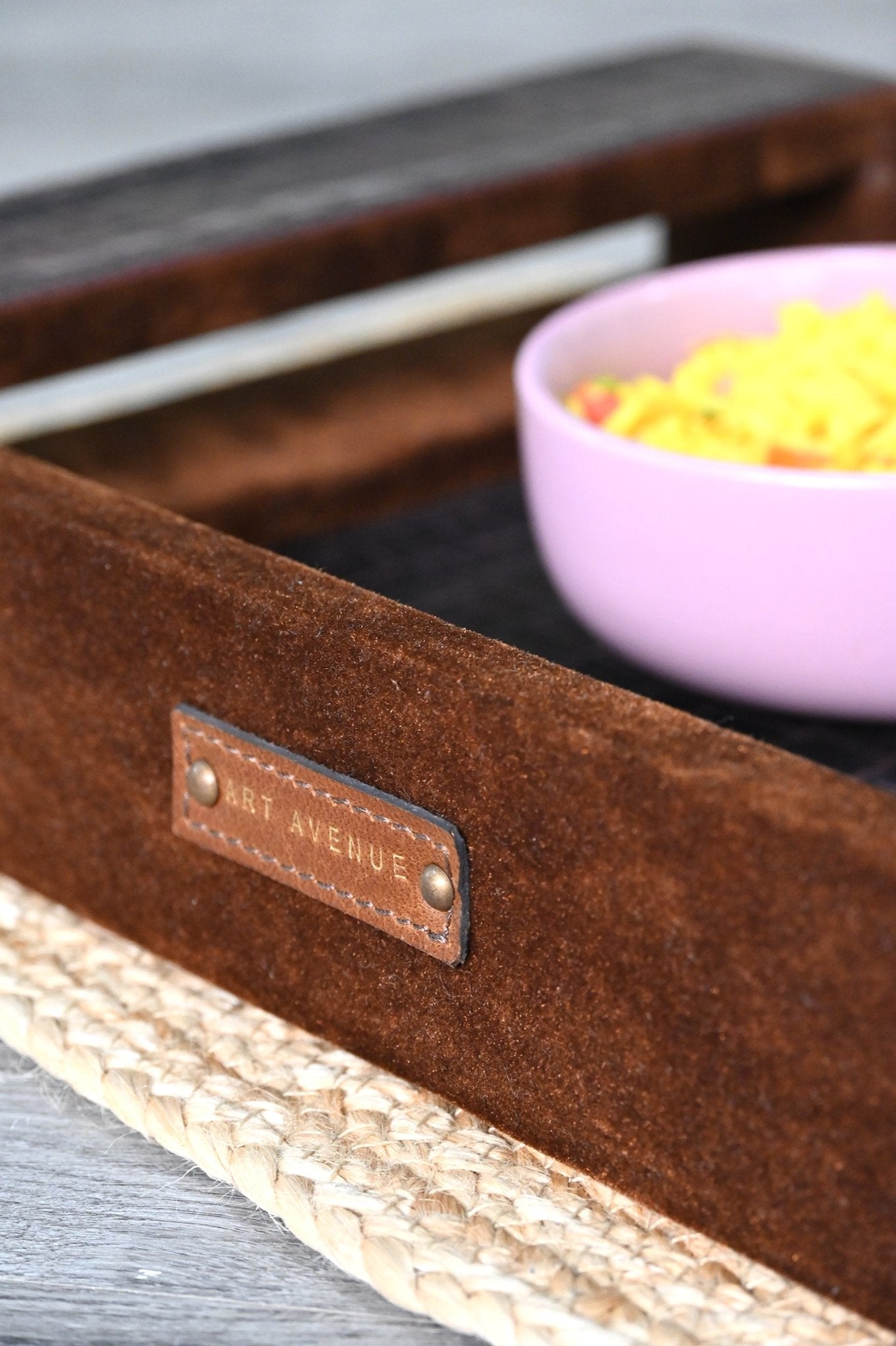 CARMINE - LEATHER TRAY - ART AVENUE