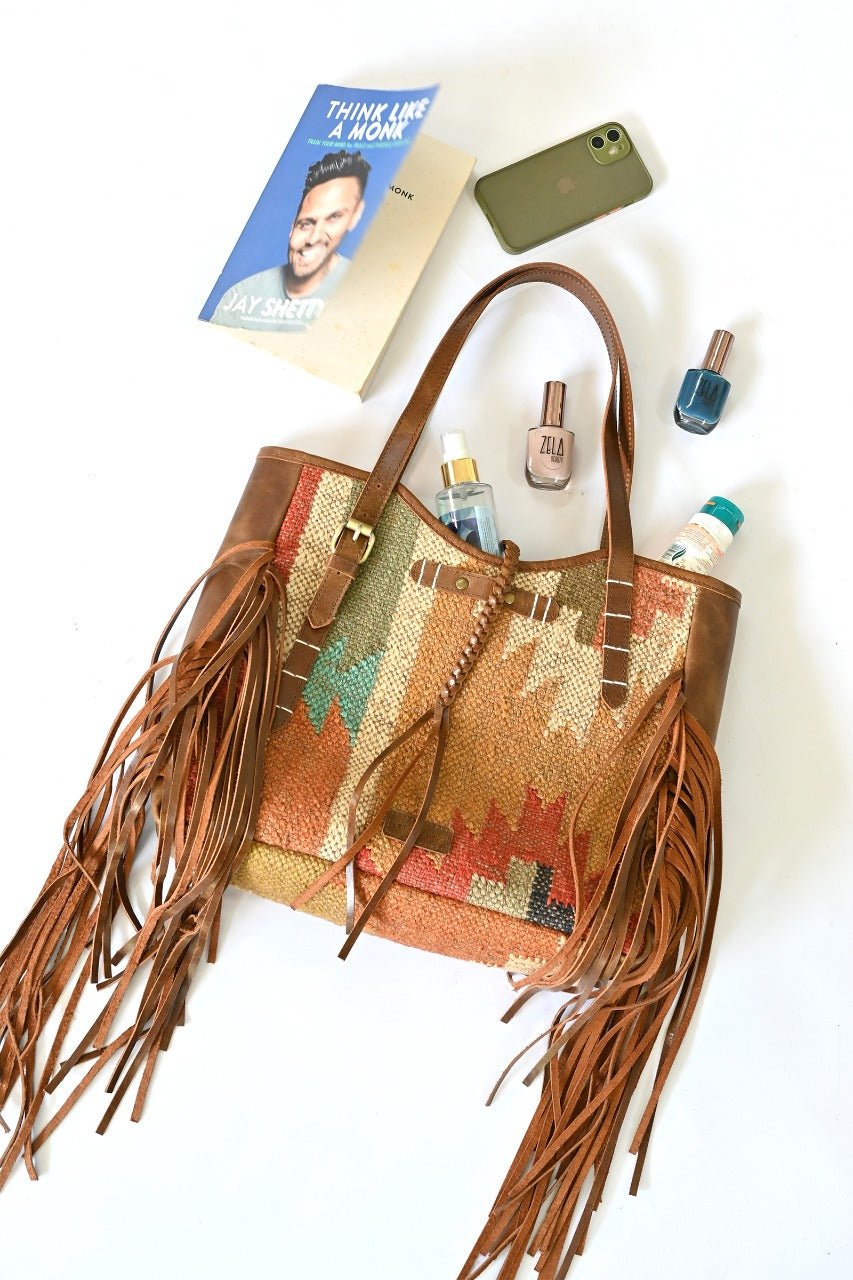 Bohemian kilim handbag lifestyle — Art Avenue