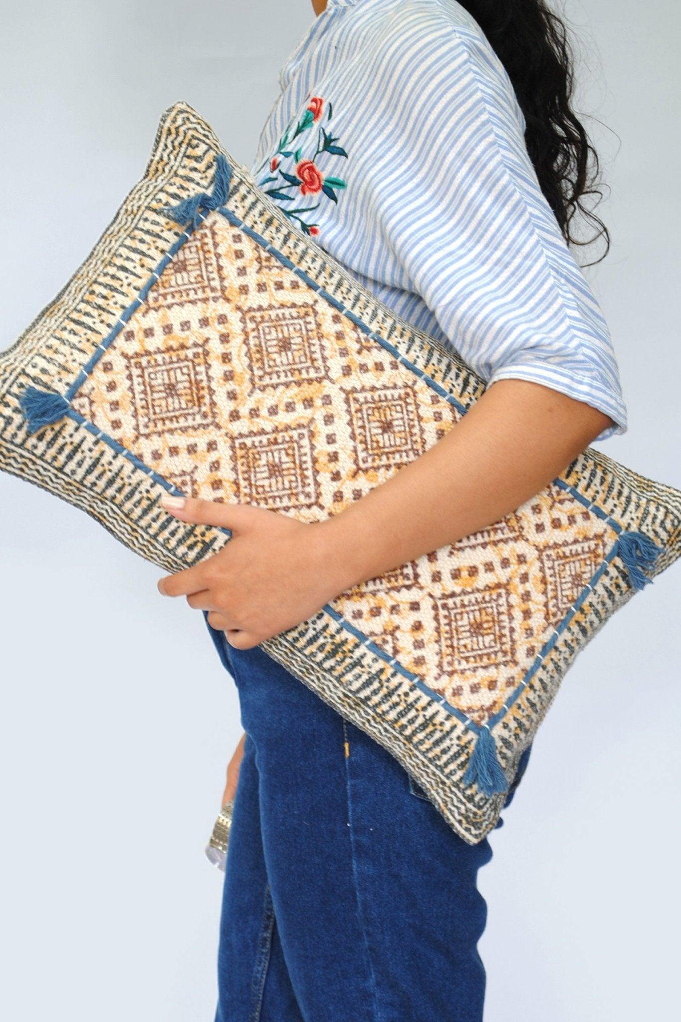 AMBROSIA - LUMBAR CUSHION COVER - ART AVENUE