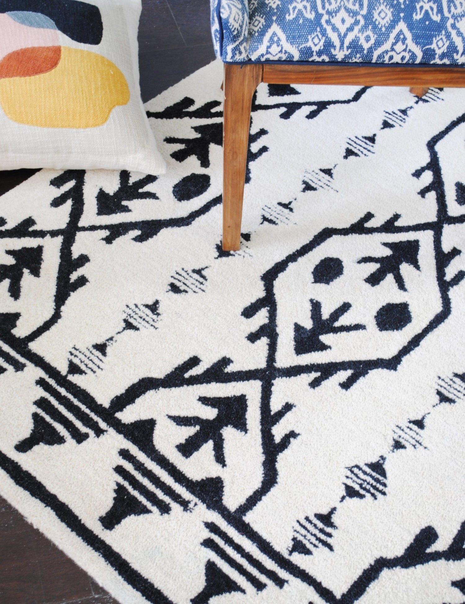 EWART HANDTUFTED WOOL CARPET - ART AVENUE
