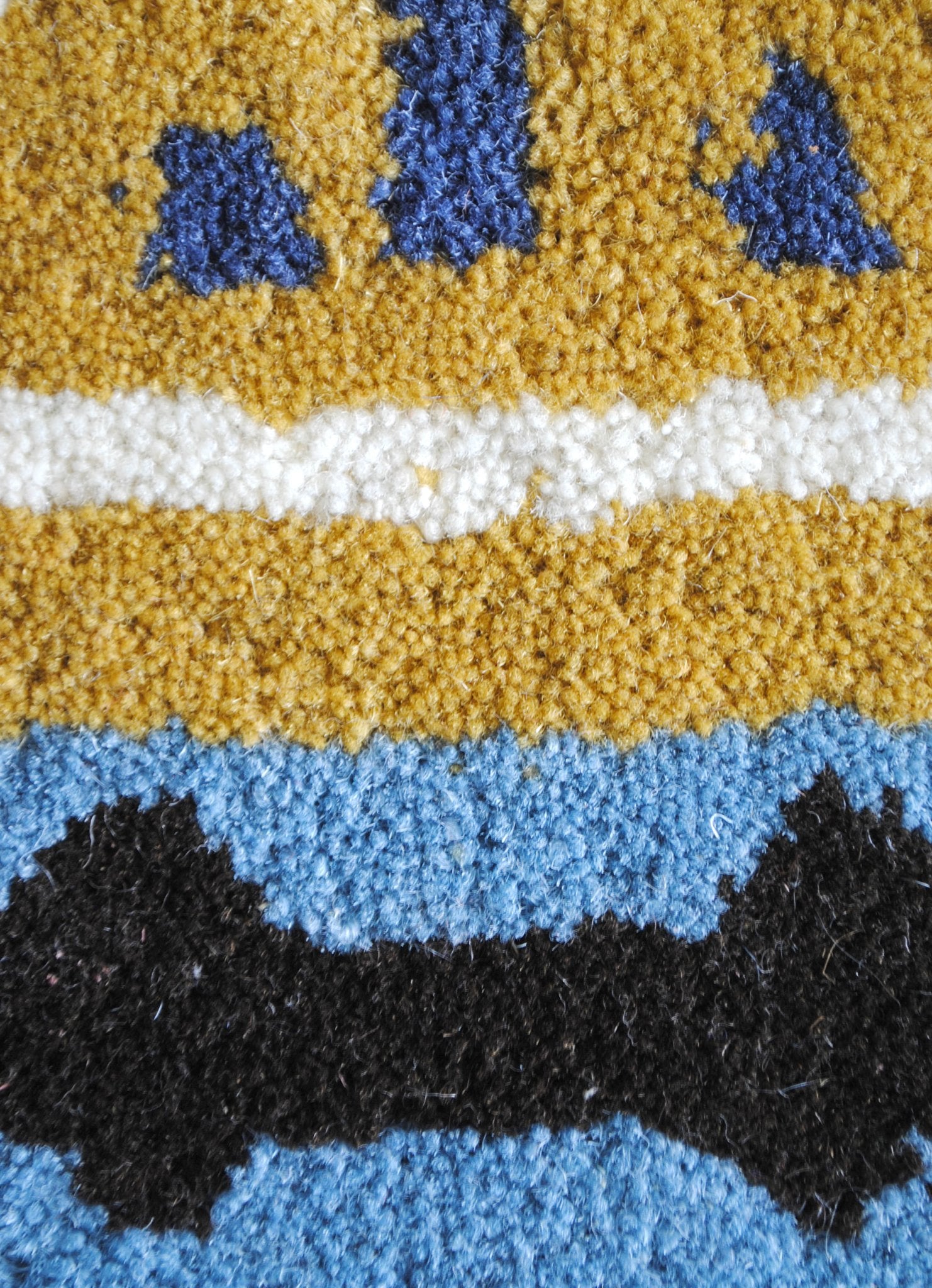 INGRID HANDTUFTED WOOL CARPET - ART AVENUE