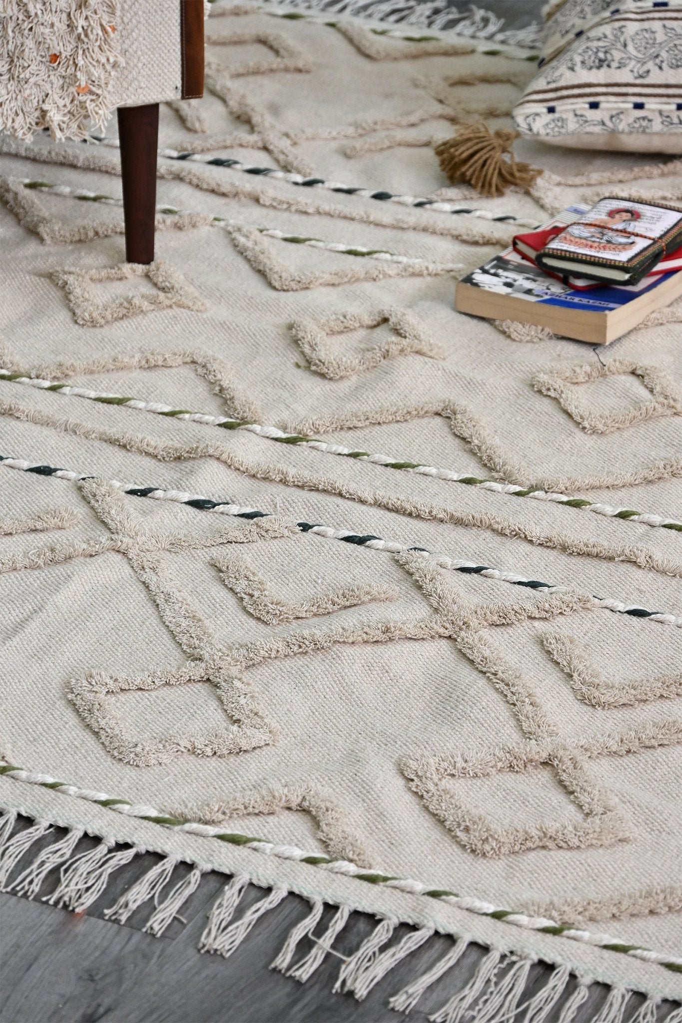 Kansas hand-embroidered rug multiple sizes — Art Avenue India
