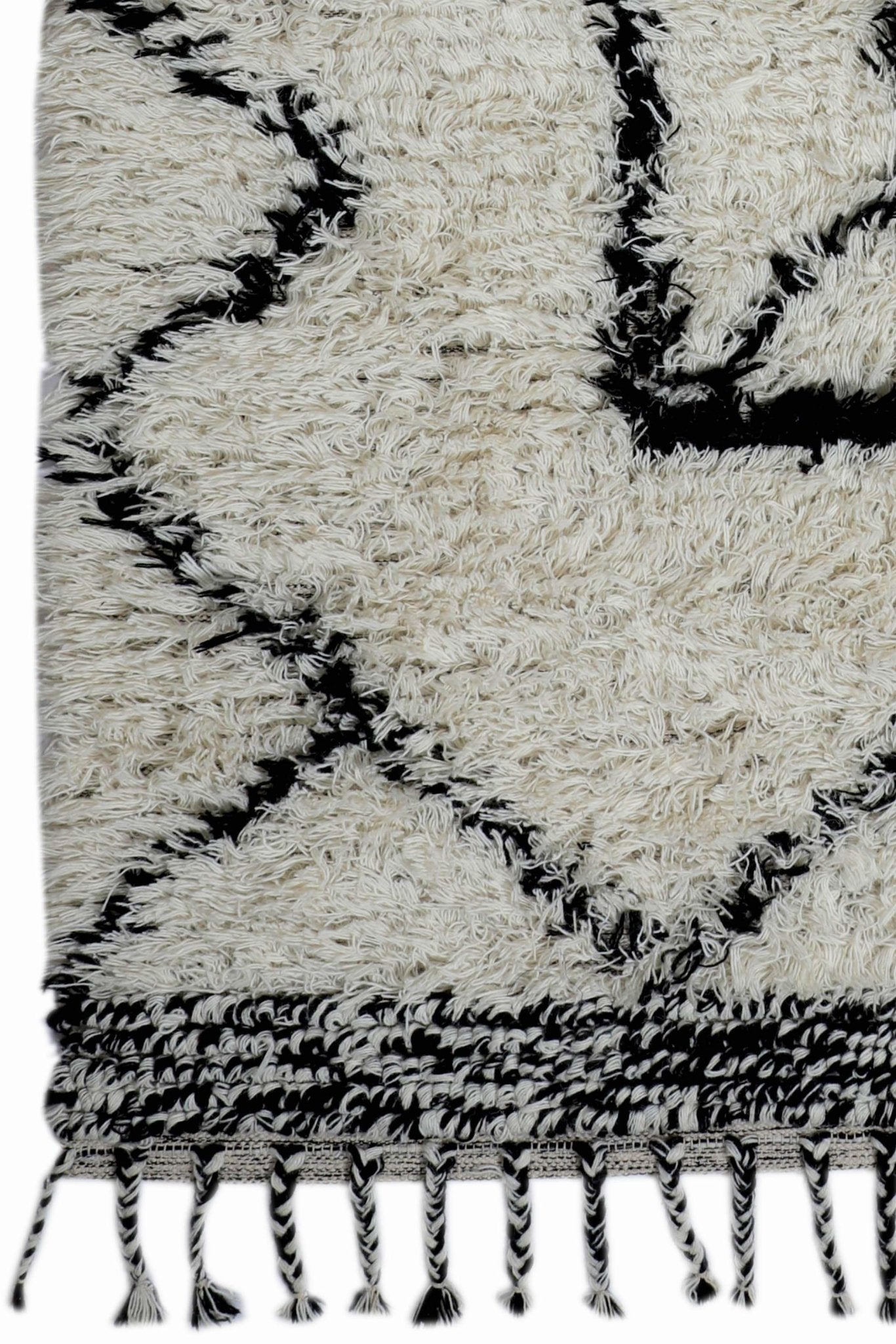Khetri hand-tufted rug room setting — Art Avenue India