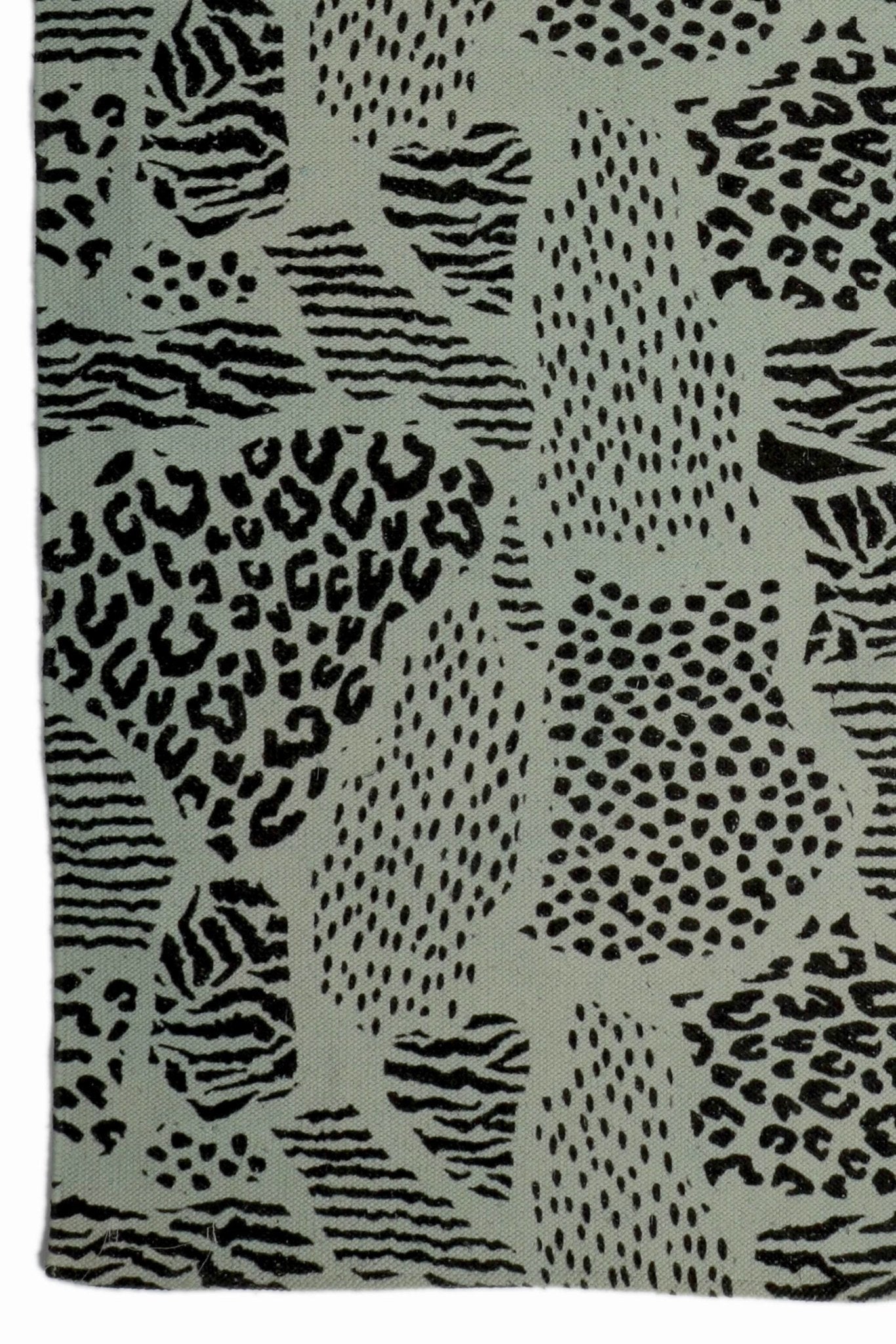 Kumher block-printed rug room setting — Art Avenue India