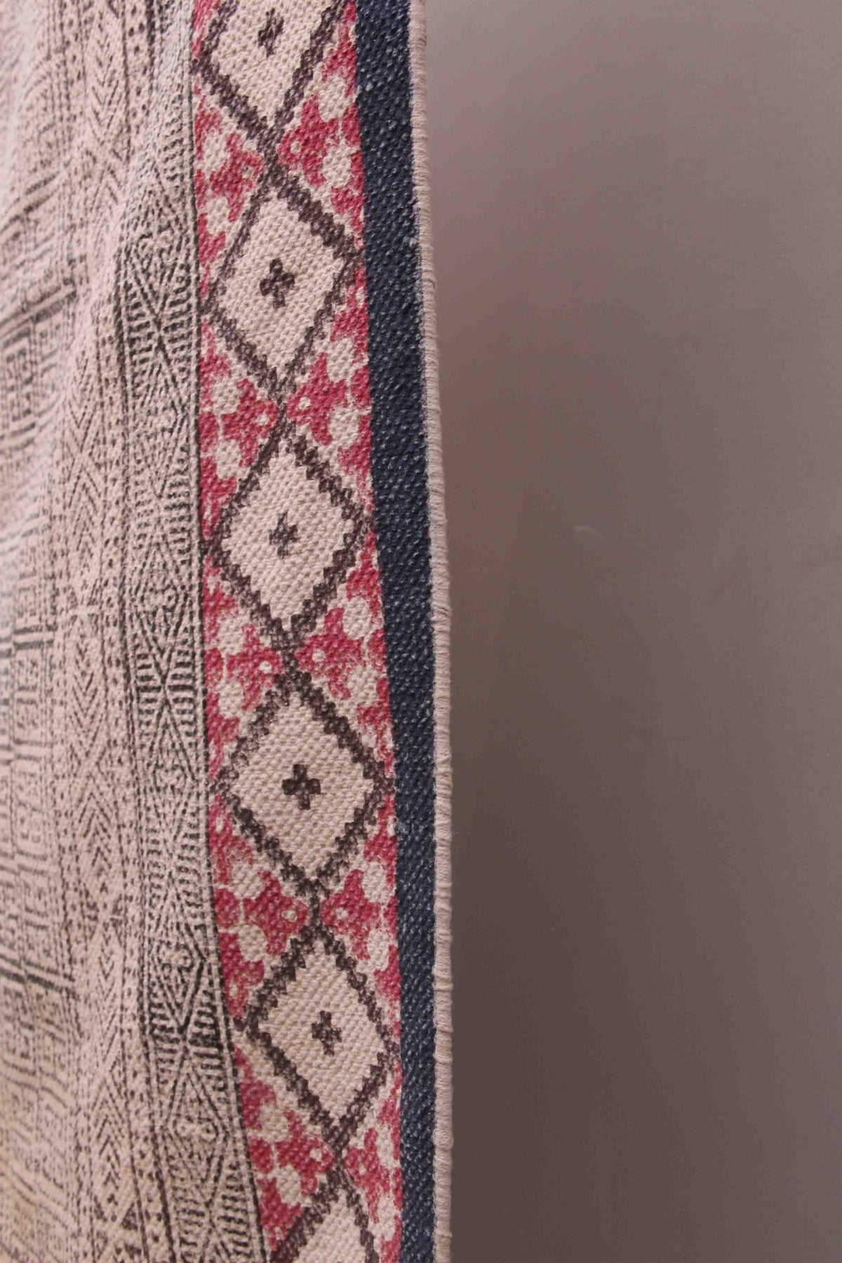Segment Block-Printed Cotton Dhurrie Rug in Black — Art Avenue