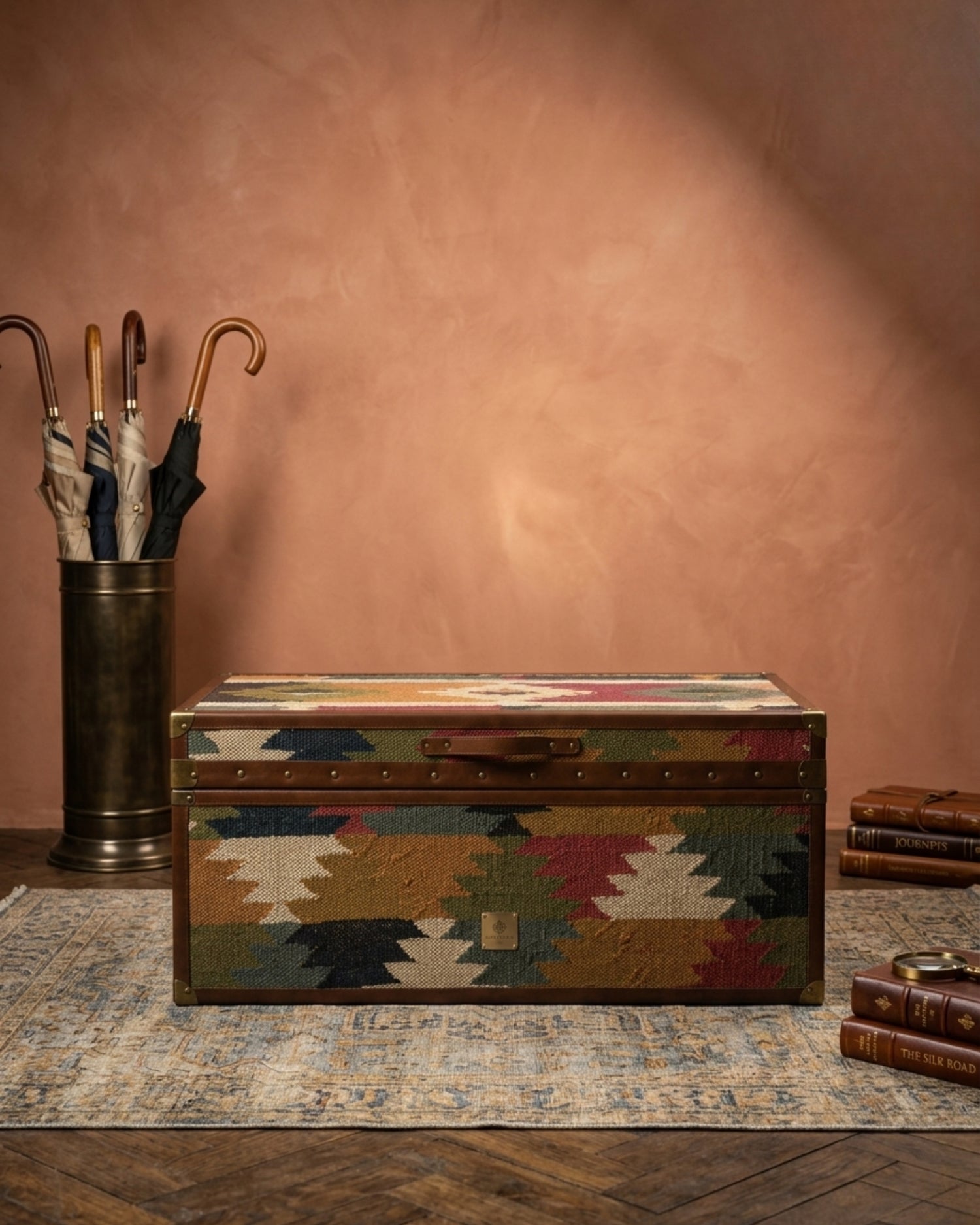 Aurum Kilim & Leather Trunk