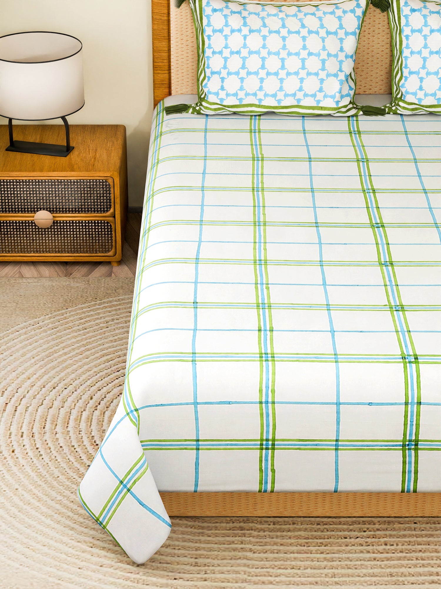 SNOOVIA COTTON PRINTED DOUBLE BEDSHEET WITH PILLOW
