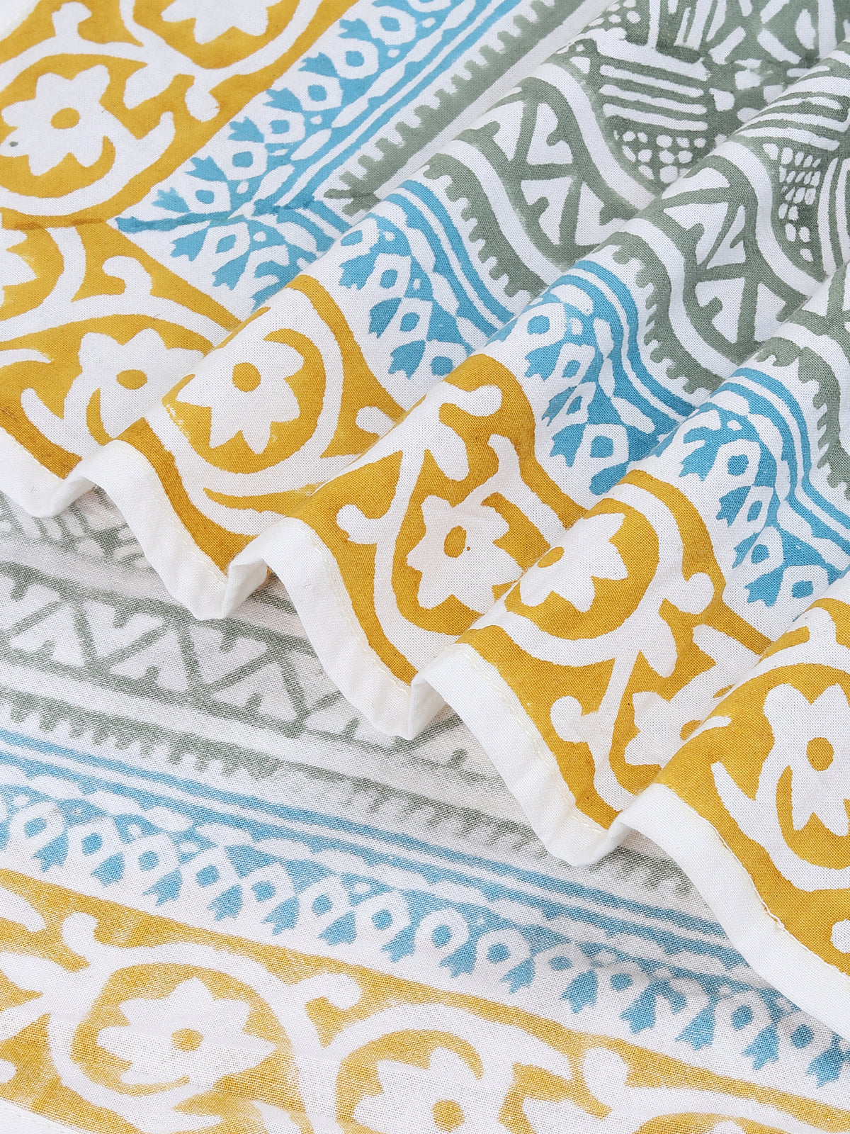 DOZORA COTTON PRINTED DOUBLE BEDSHEET WITH PILLOW