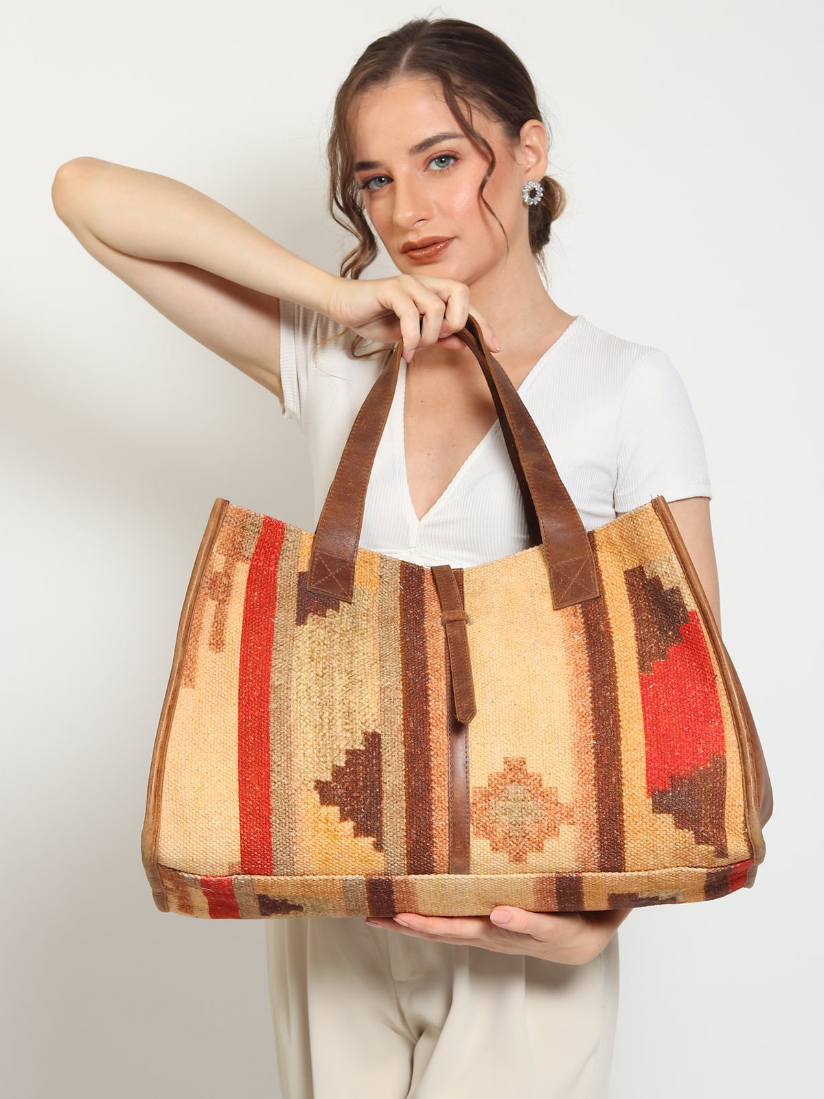 Natalie kilim handbag second view — Art Avenue
