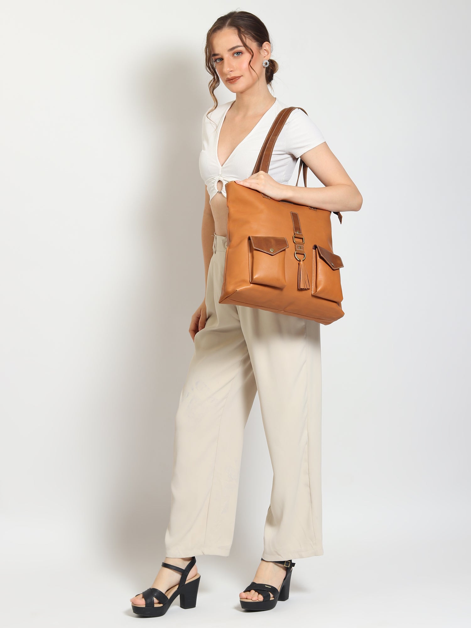Brawny leather tote bag — Art Avenue