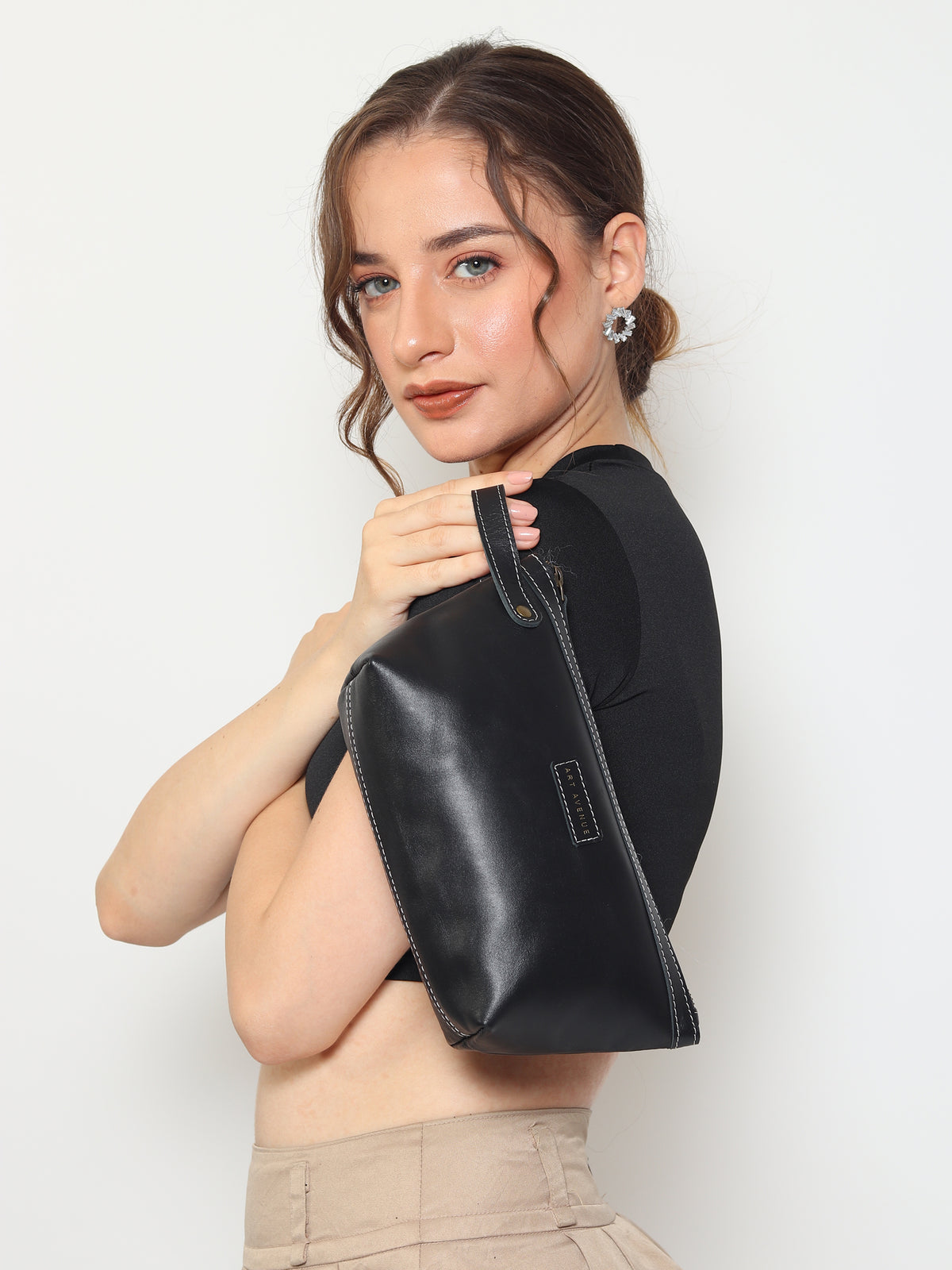 Flisk pouch side view — Art Avenue