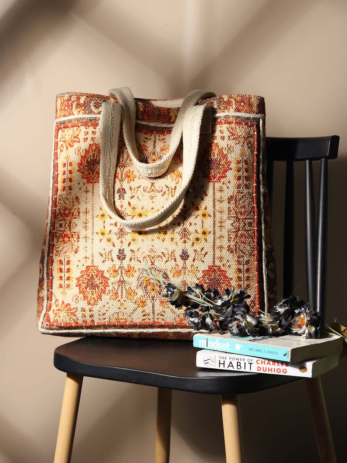 Adria tote bag interior — Art Avenue