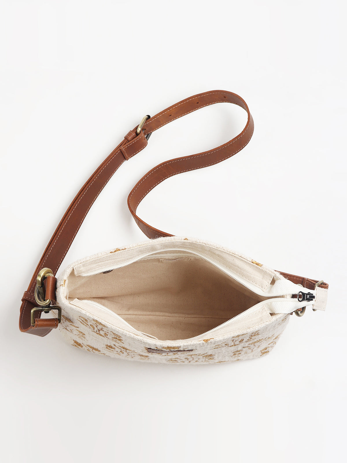 Charlie sling bag lifestyle — Art Avenue