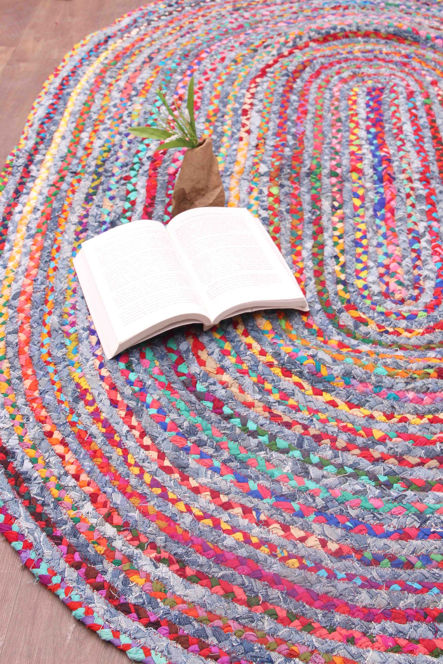 SERENA - BRAIDED DENIM CHINDI RUG - OVAL - ART AVENUE
