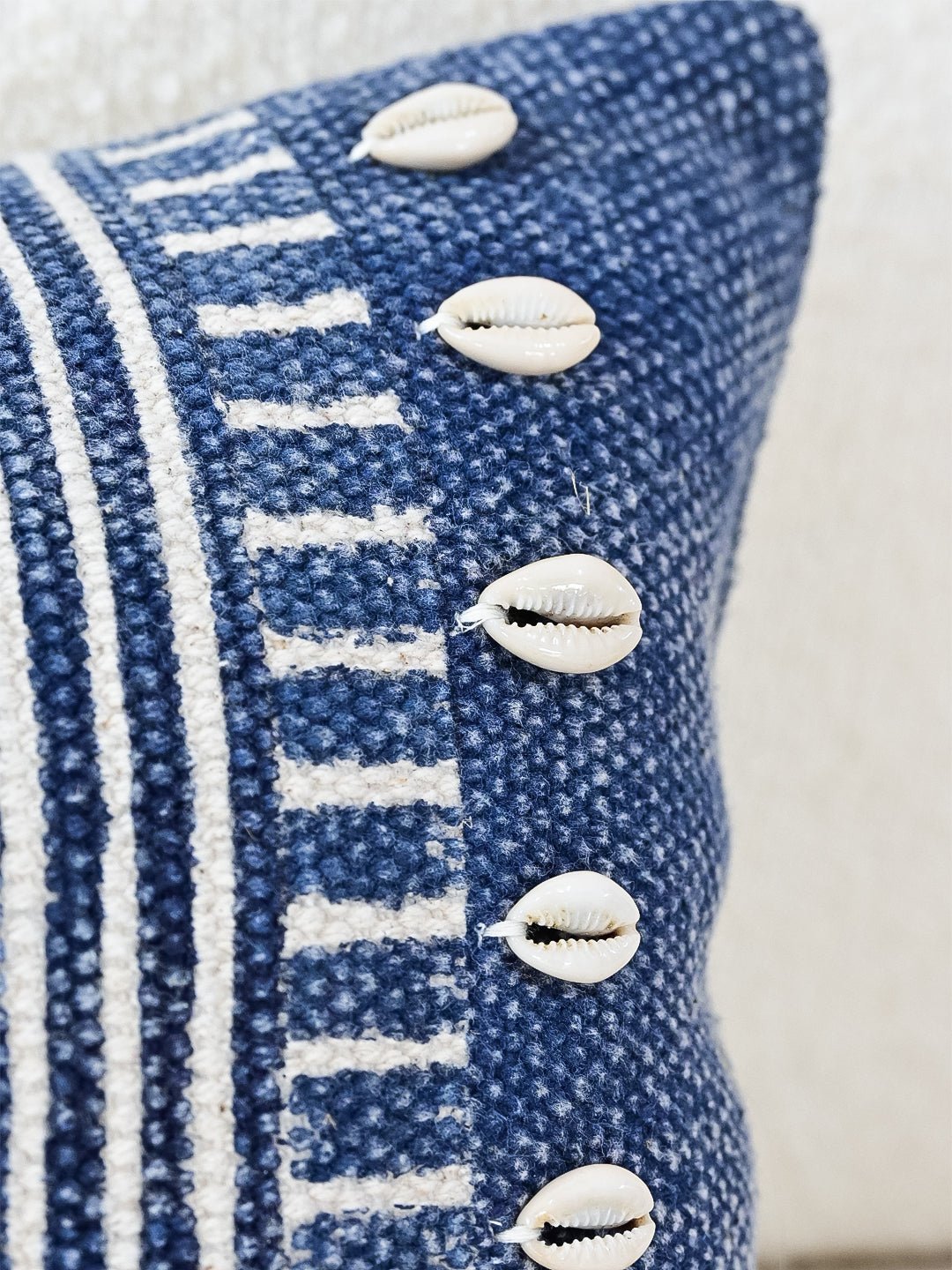 MAYORI - LUMBAR CUSHION COVER - ART AVENUE