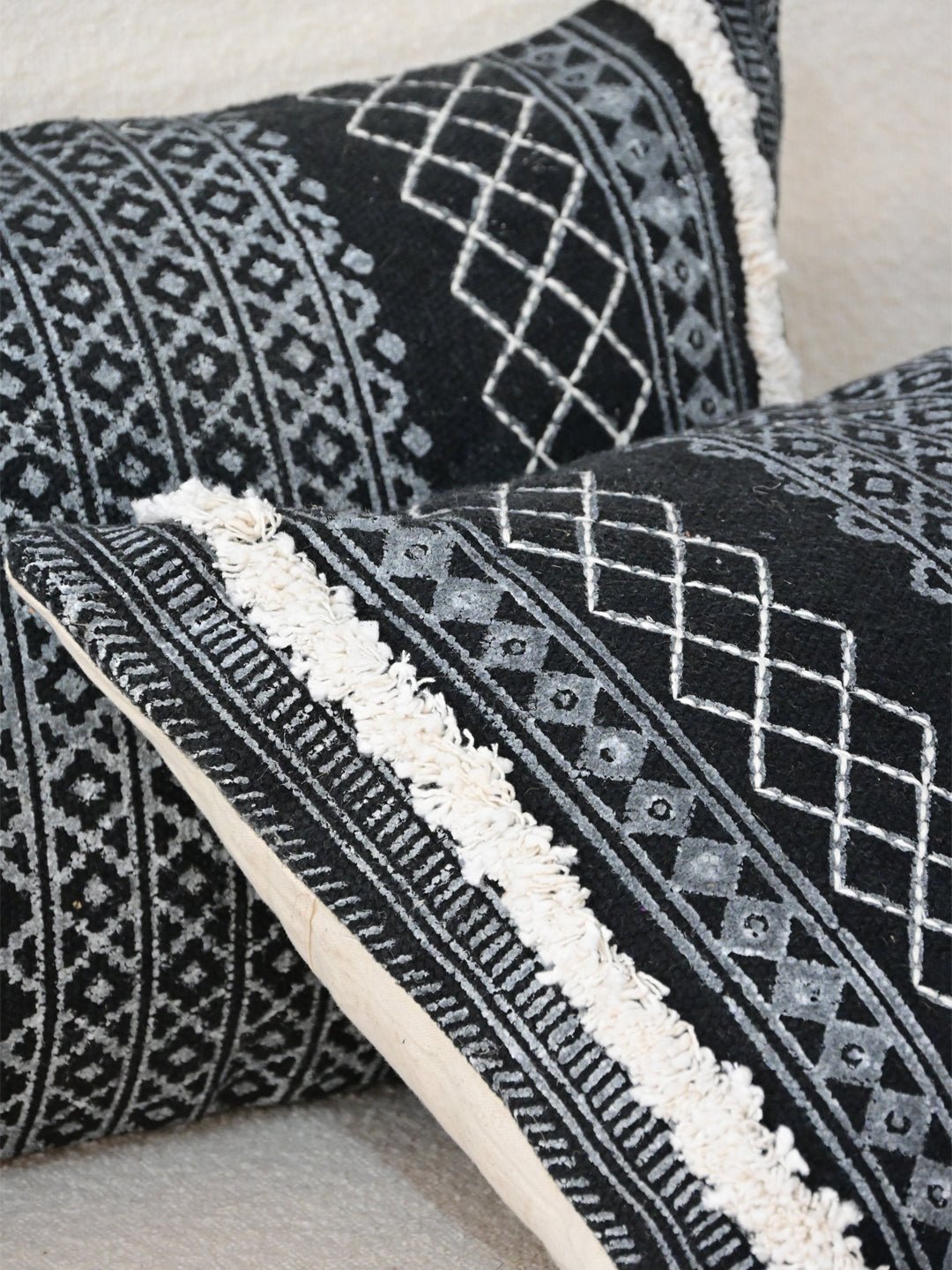 PAXTON - LUMBAR CUSHION COVER - ART AVENUE