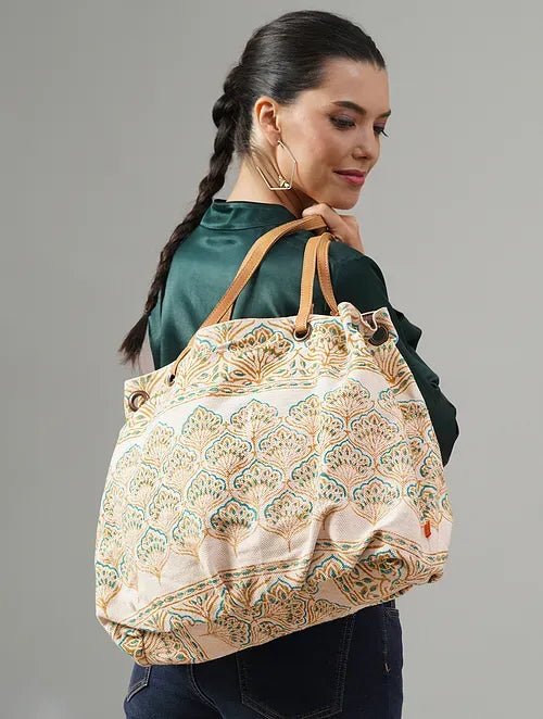 Dominica handbag print detail — Art Avenue