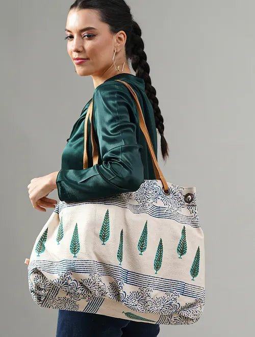 Elbrus handbag print detail — Art Avenue