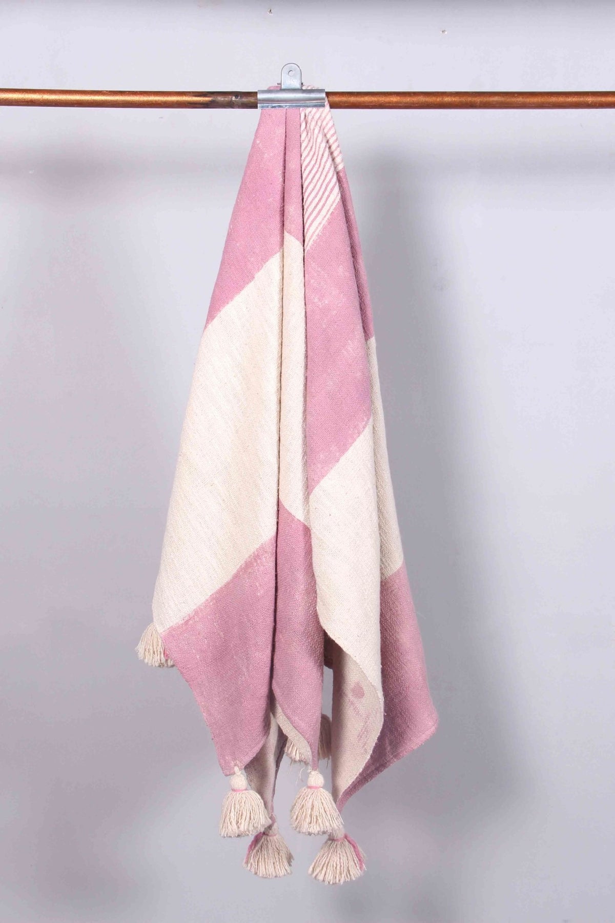 TARNISH - THROWS - ART AVENUE