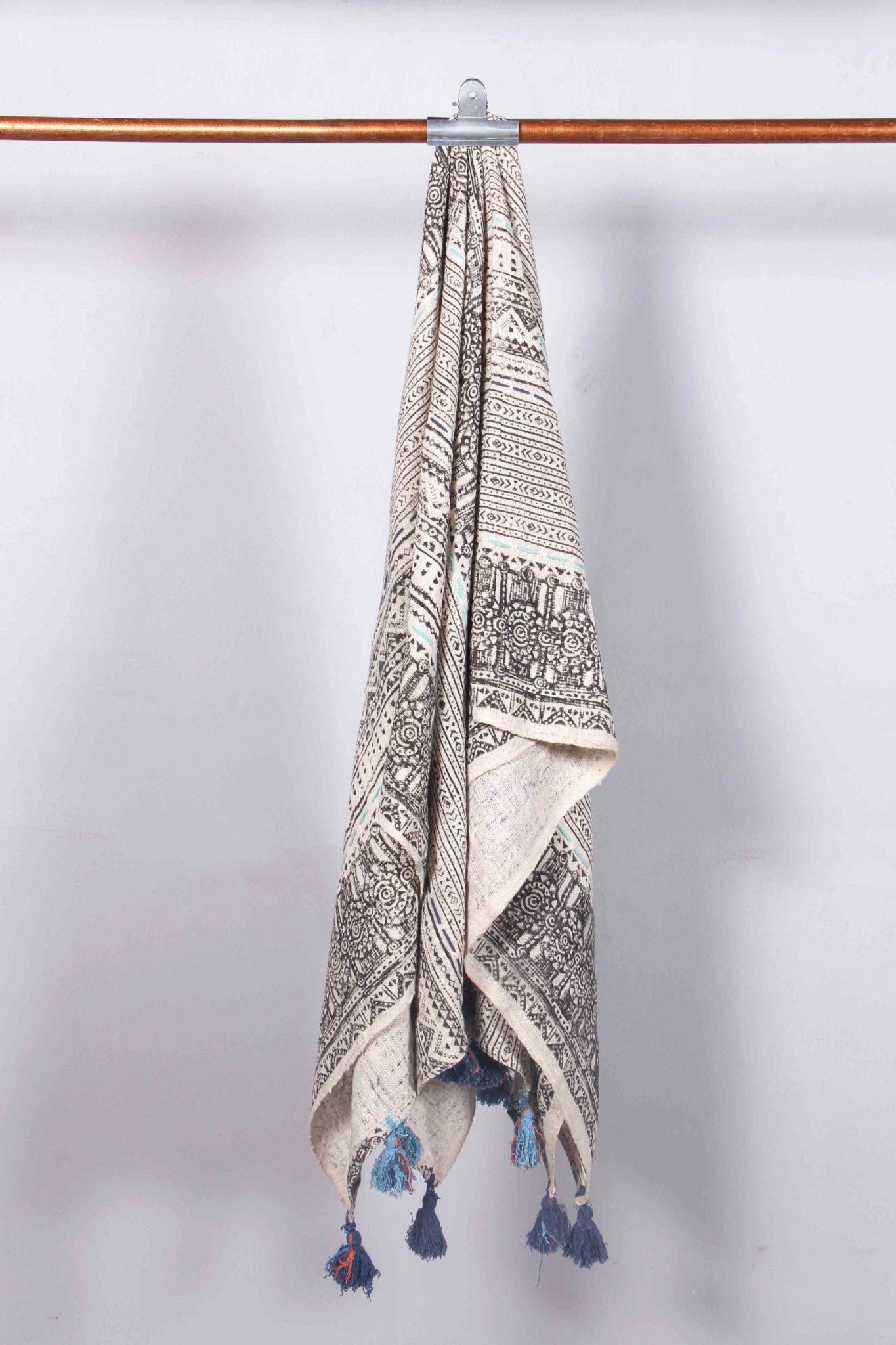 TALE - THROWS - ART AVENUE