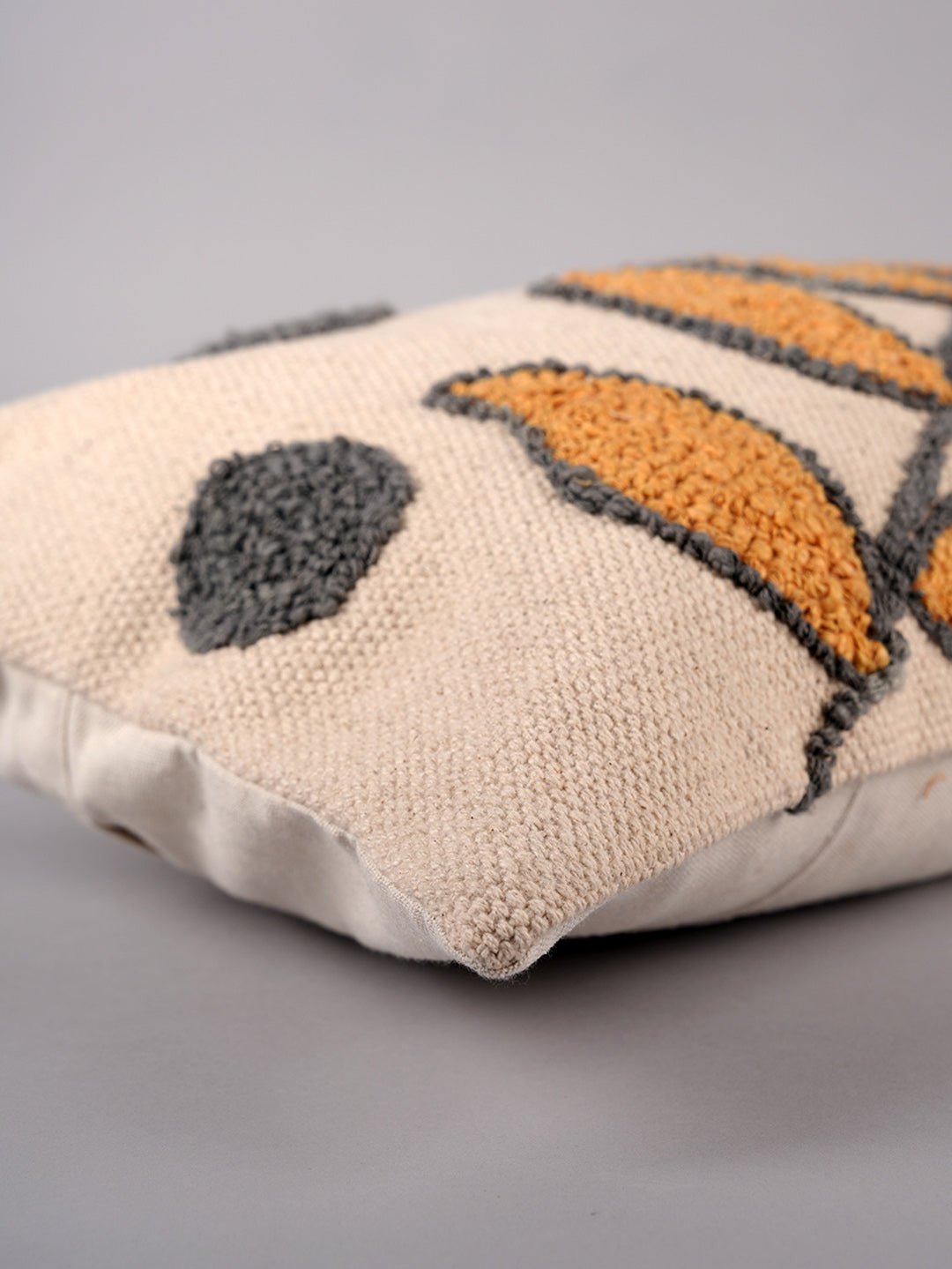 EYDA - LUMBAR CUSHION COVER - ART AVENUE
