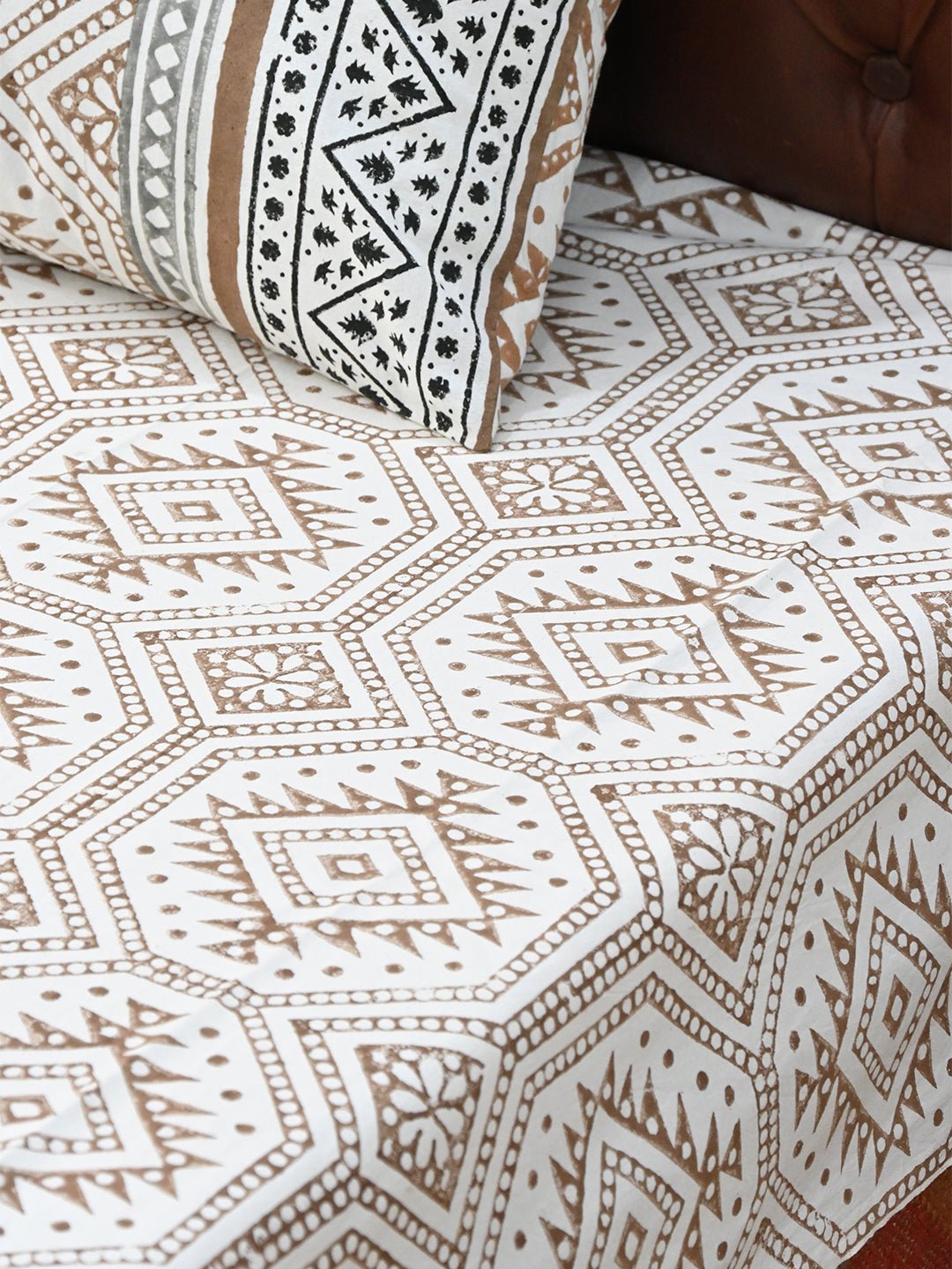 GEOMETRIC BROWN COTTON PRINTED DOUBLE BEDSHEET WITH PILLOW - ART AVENUE