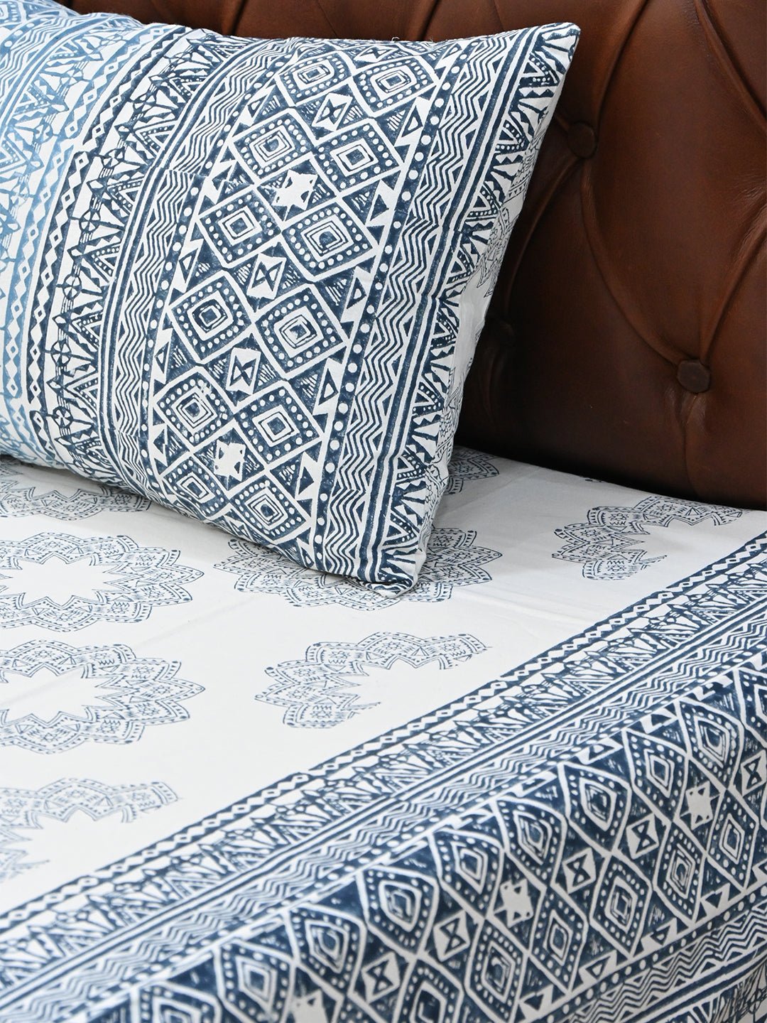 SUNFLOWER BLUE GEOMETRIC COTTON PRINTED DOUBLE BEDSHEET WITH PILLOW - ART AVENUE