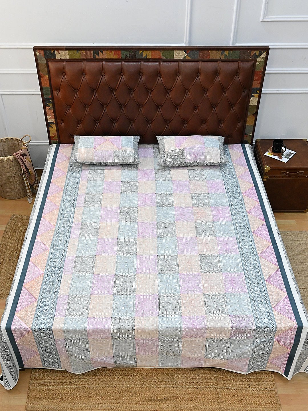 APPLIQUE PATTERN COTTON PRINTED DOUBLE BEDSHEET WITH PILLOW - ART AVENUE