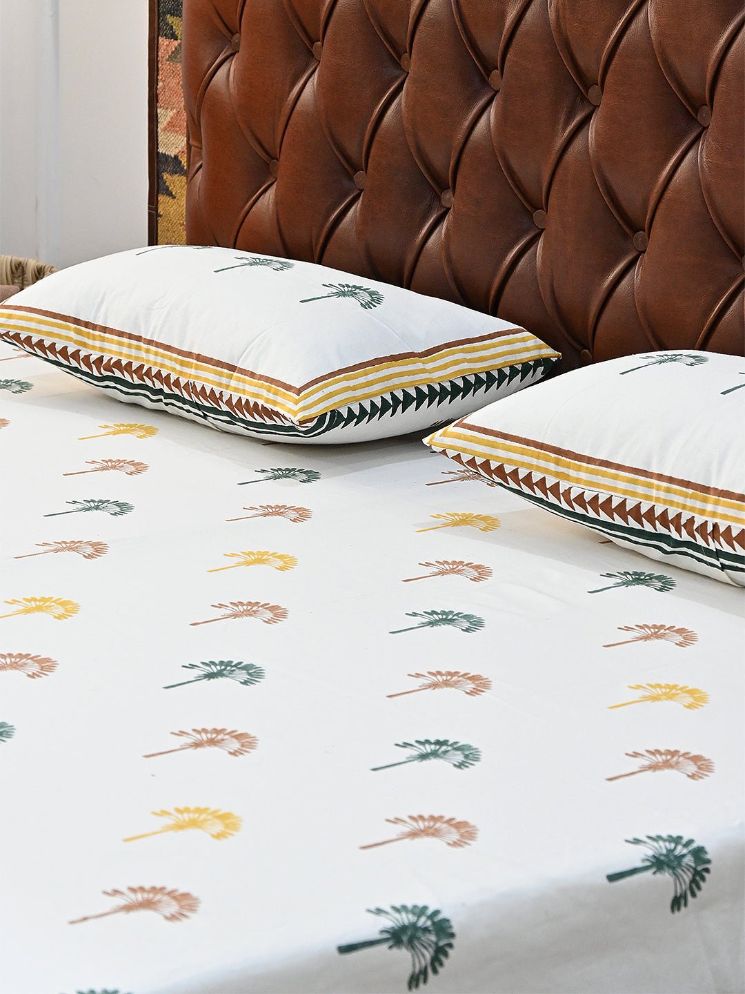 PALM TREE COTTON PRINTED DOUBLE BEDSHEET WITH PILLOW - ART AVENUE