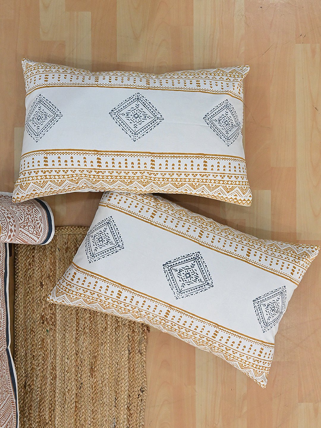 EUPHORIA COTTON PRINTED DOUBLE BEDSHEET WITH PILLOW - ART AVENUE